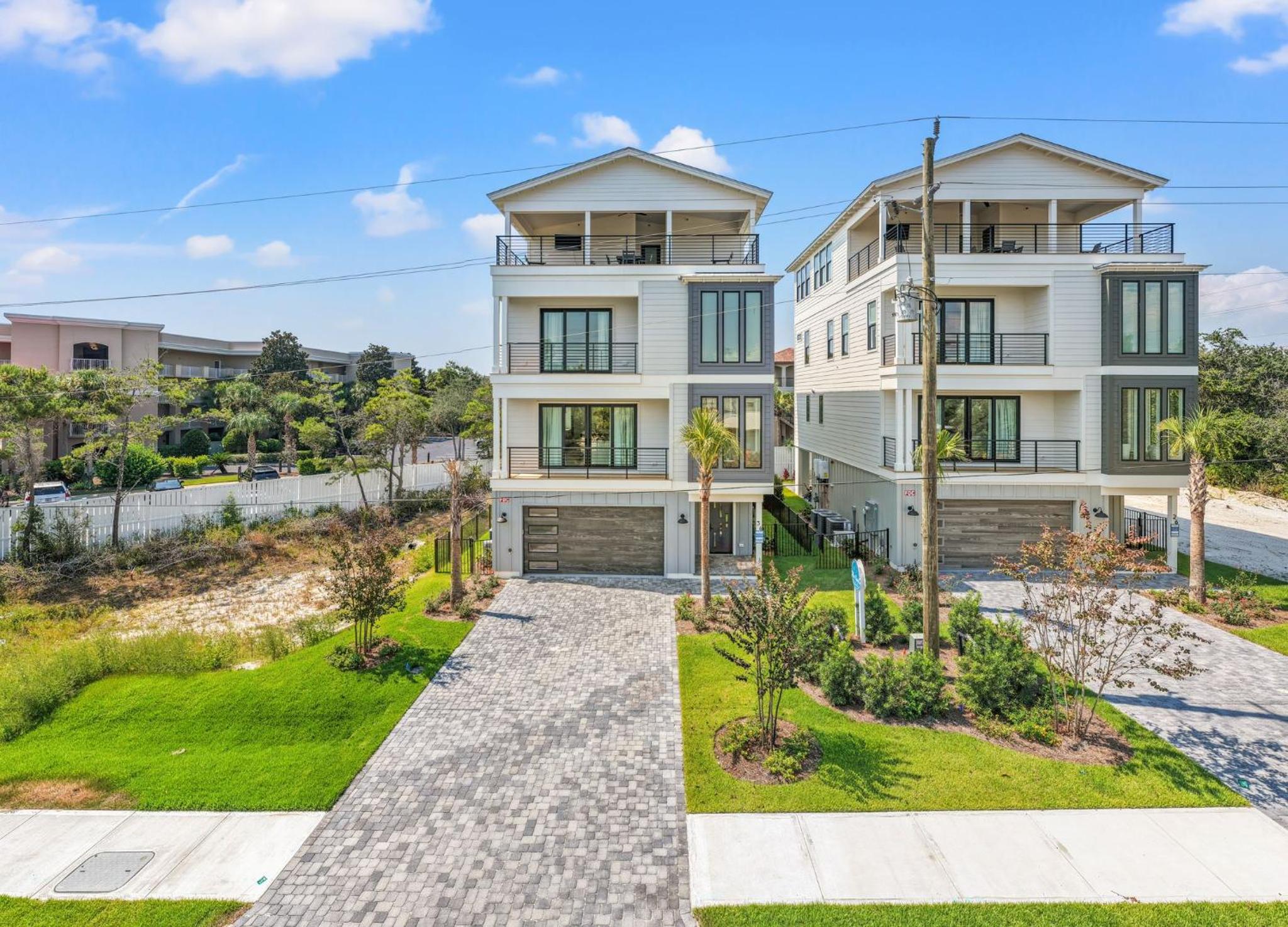 BRAND NEW Coastal Modern Beach Retreat w/ Private Pool, 1 Minute to the Beach