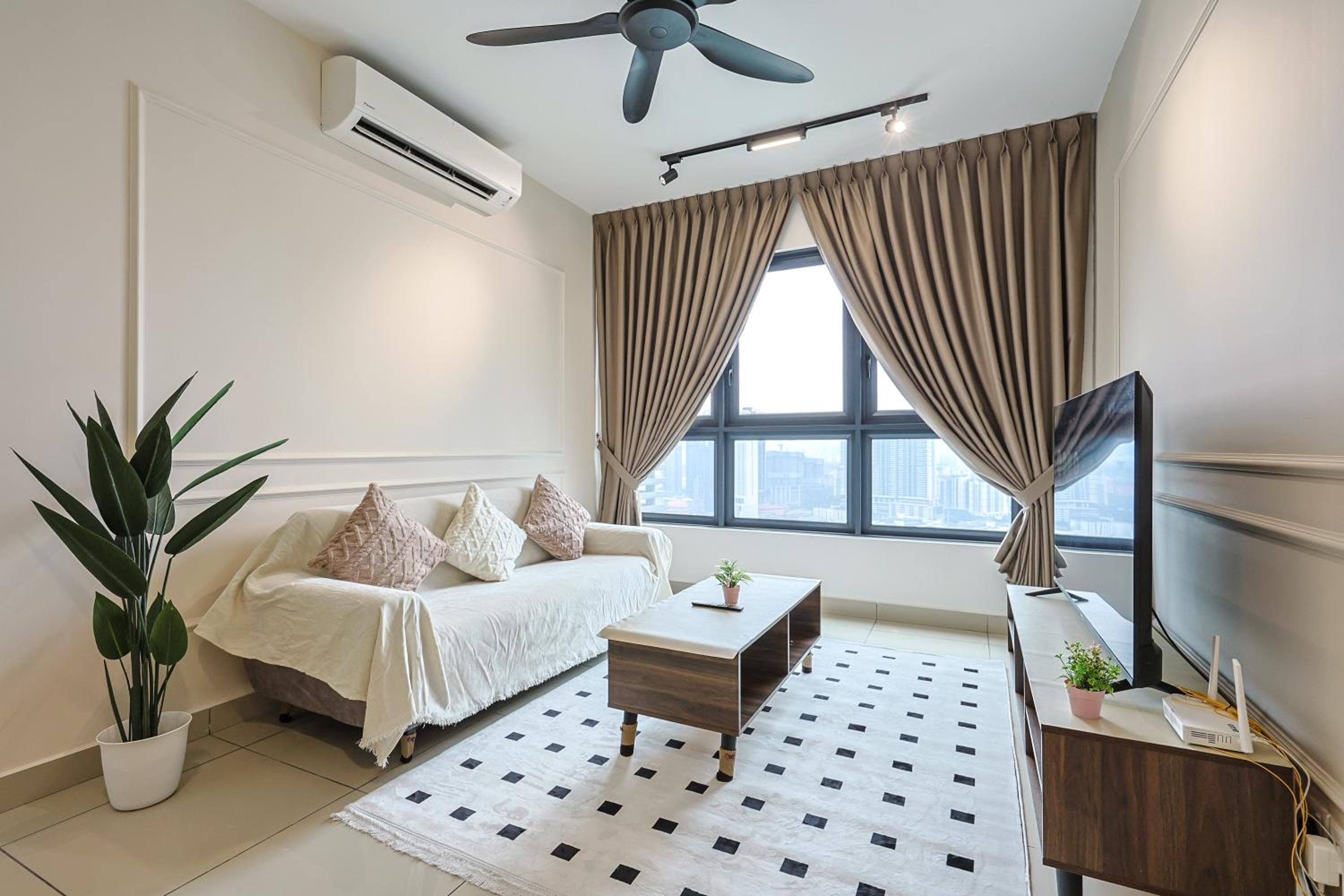 M Vertica KL City Residences by Vivid Stay