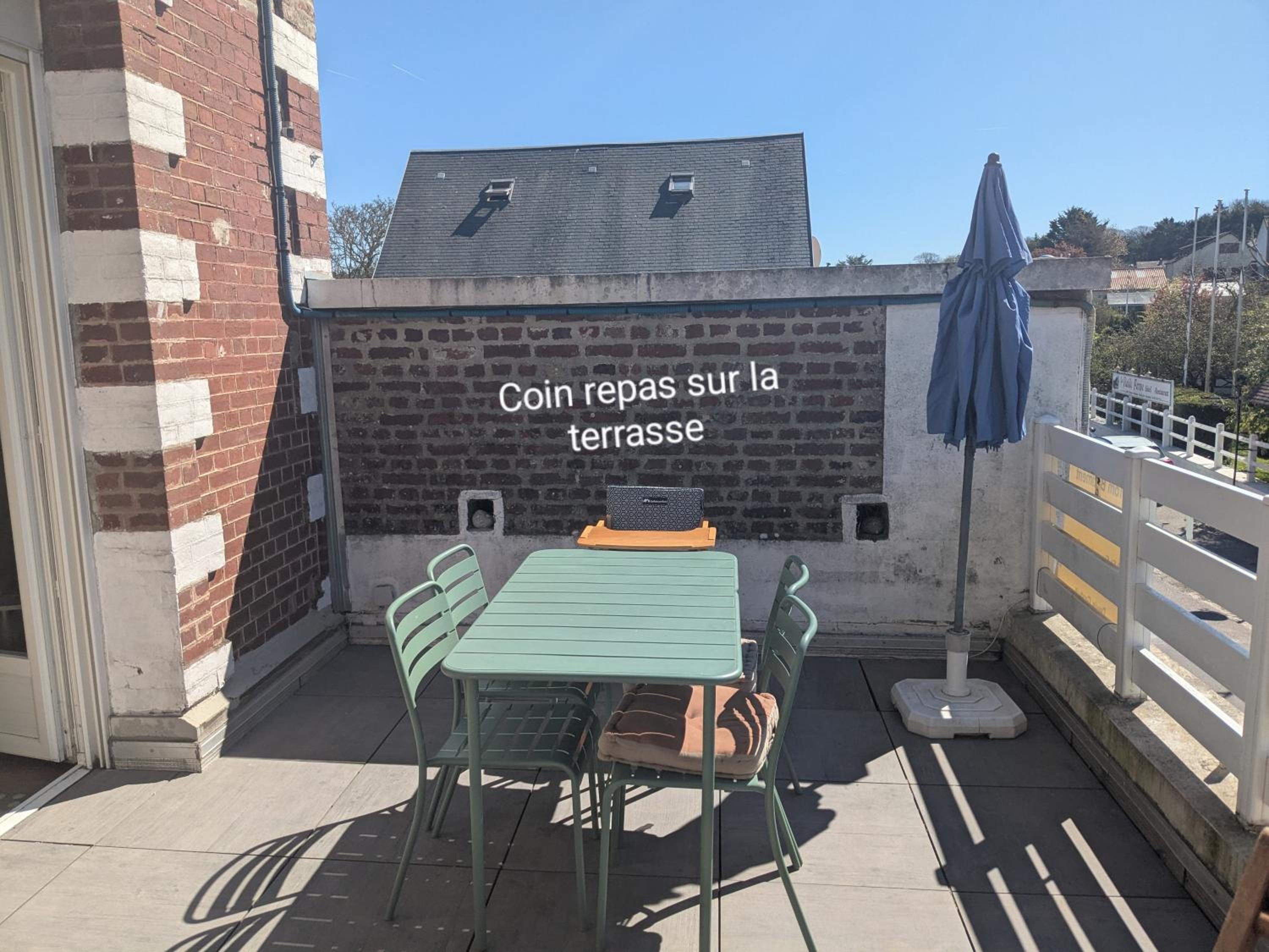 Spacieux apt avec terrasse proche plage