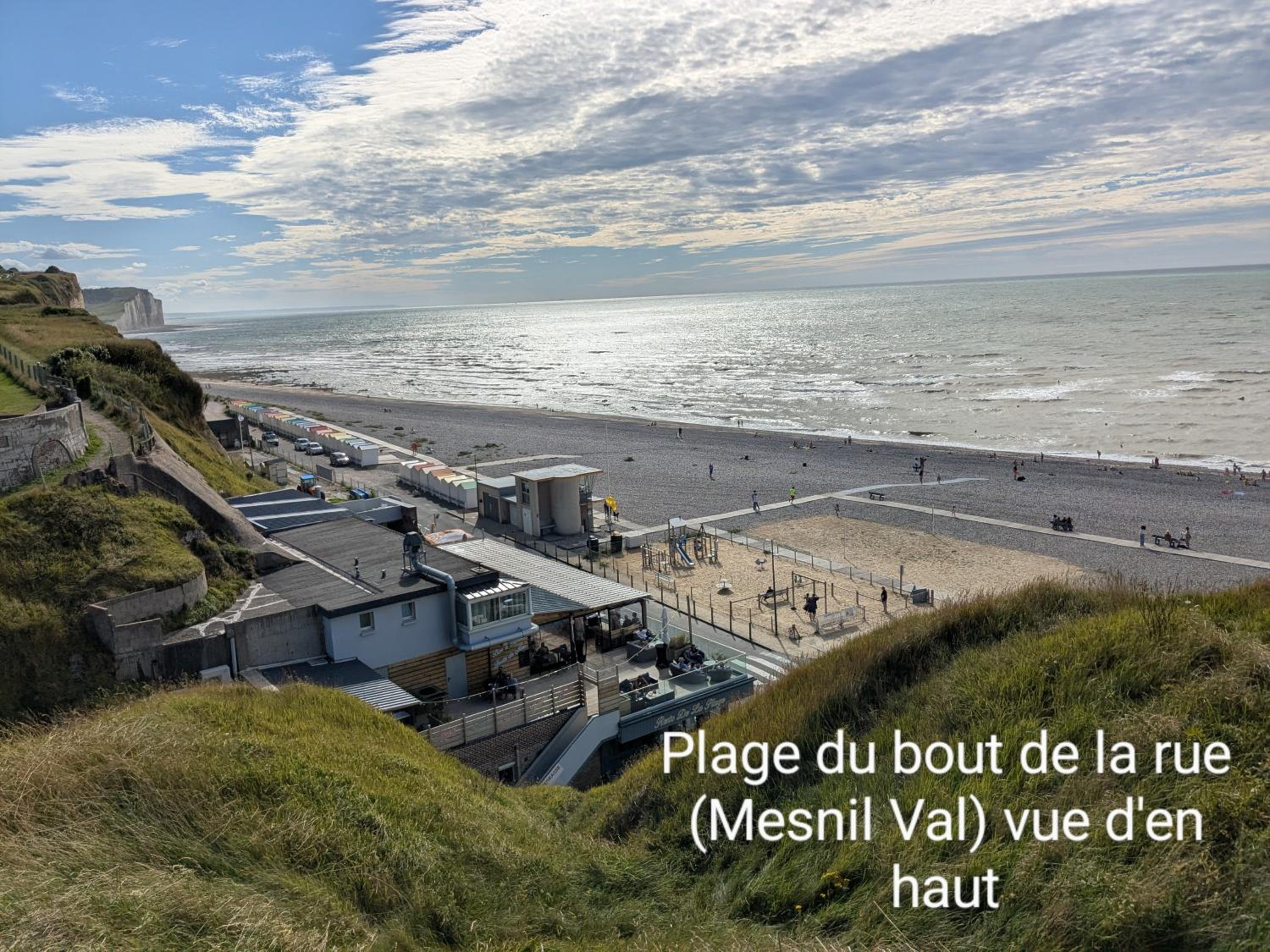Spacieux apt avec terrasse proche plage