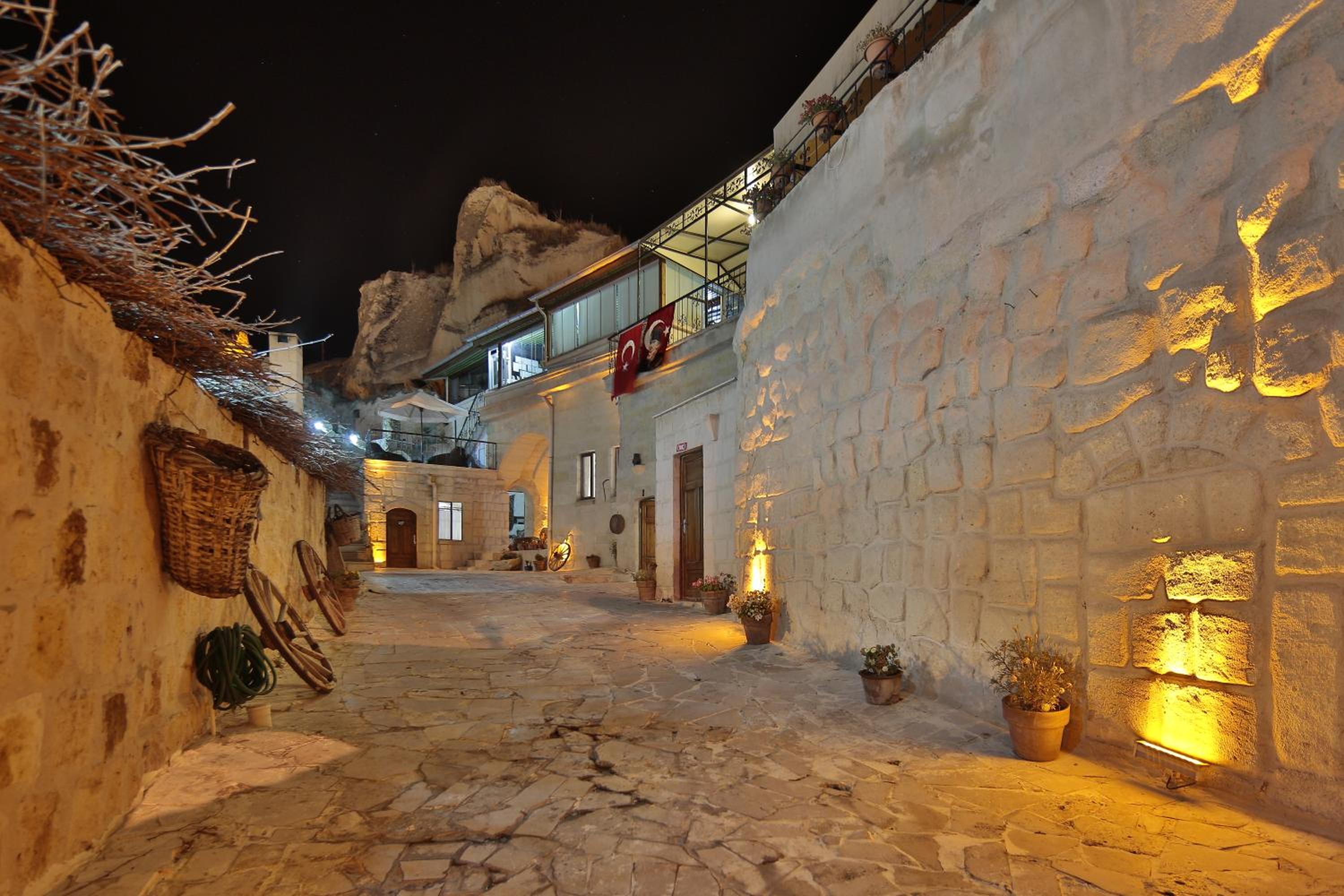 View Cave Hotel - Image 100