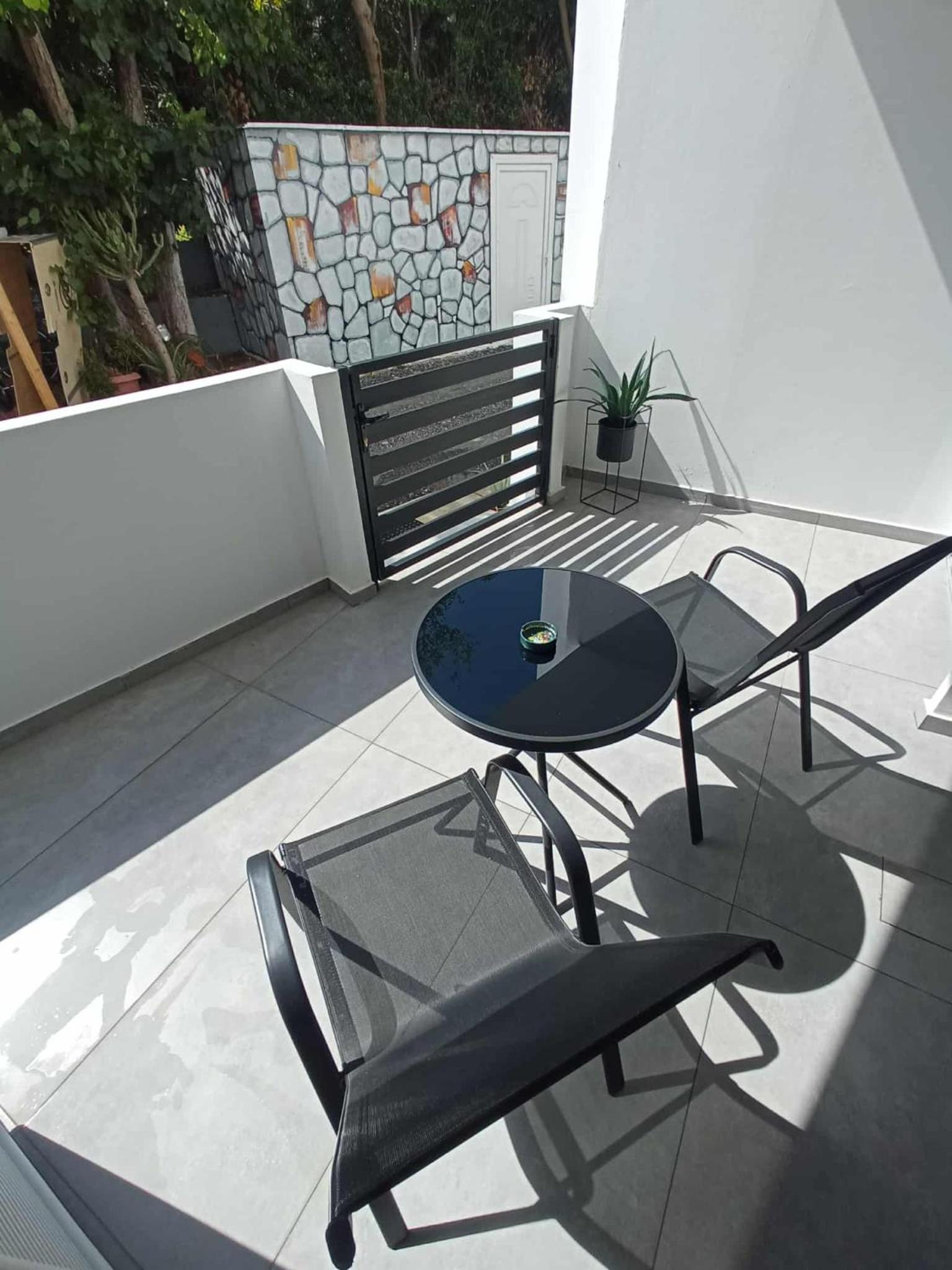 Nirea Studio II