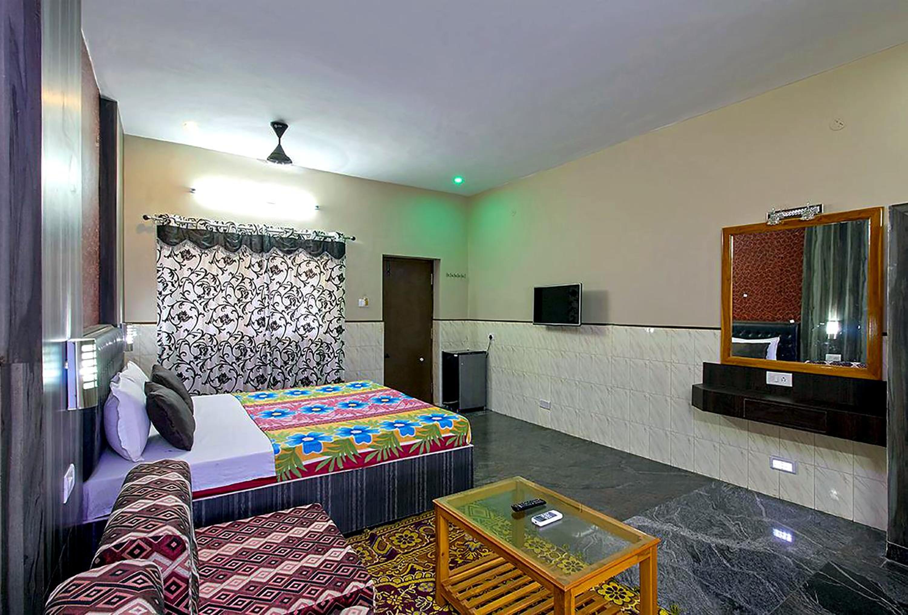 Vinodhara Guest House