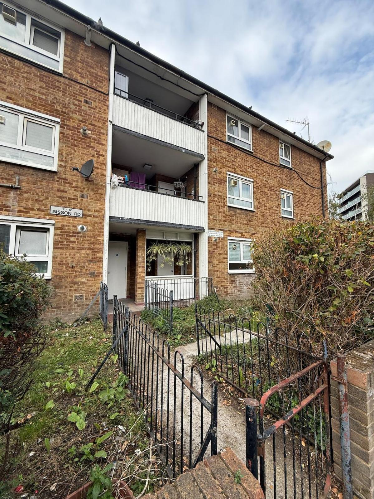 Stylish Stratford London E15 Stay Sleeps 5 Near Tube and City