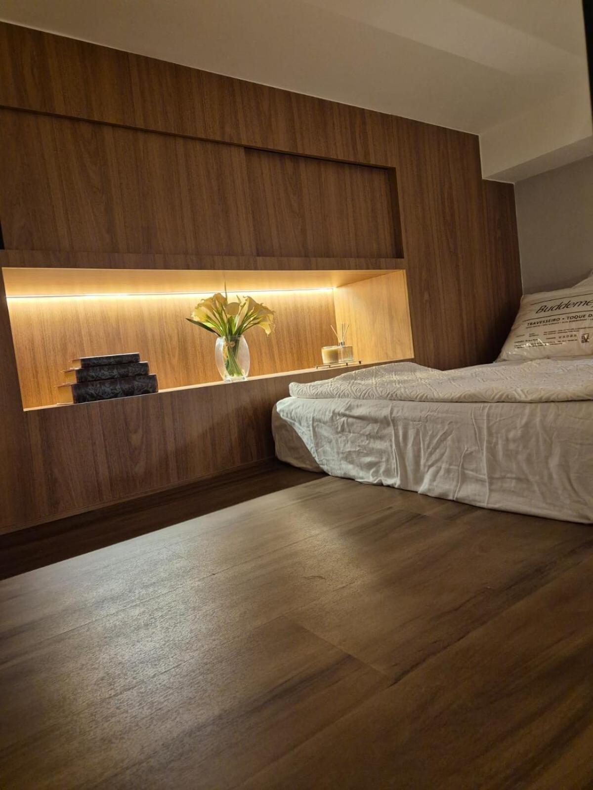 Studio Elegante & Moderno com Mezanino No Coração de Moema