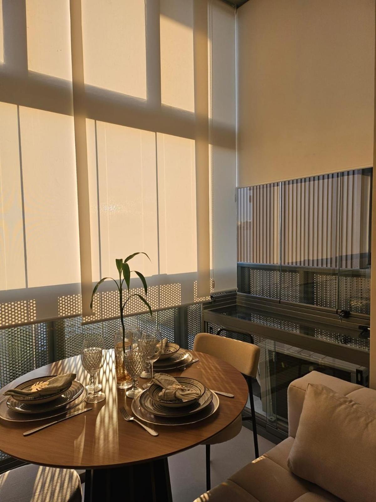 Studio Elegante & Moderno com Mezanino No Coração de Moema