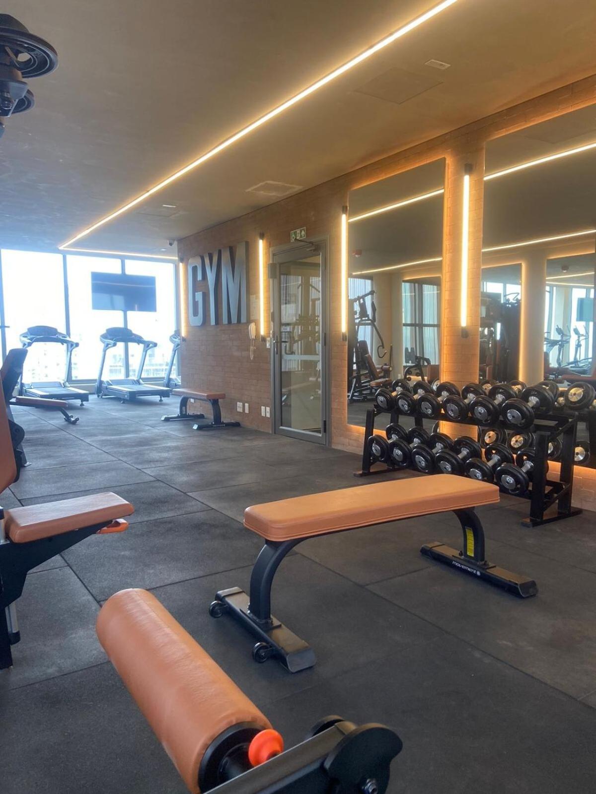 Studio Elegante & Moderno com Mezanino No Coração de Moema