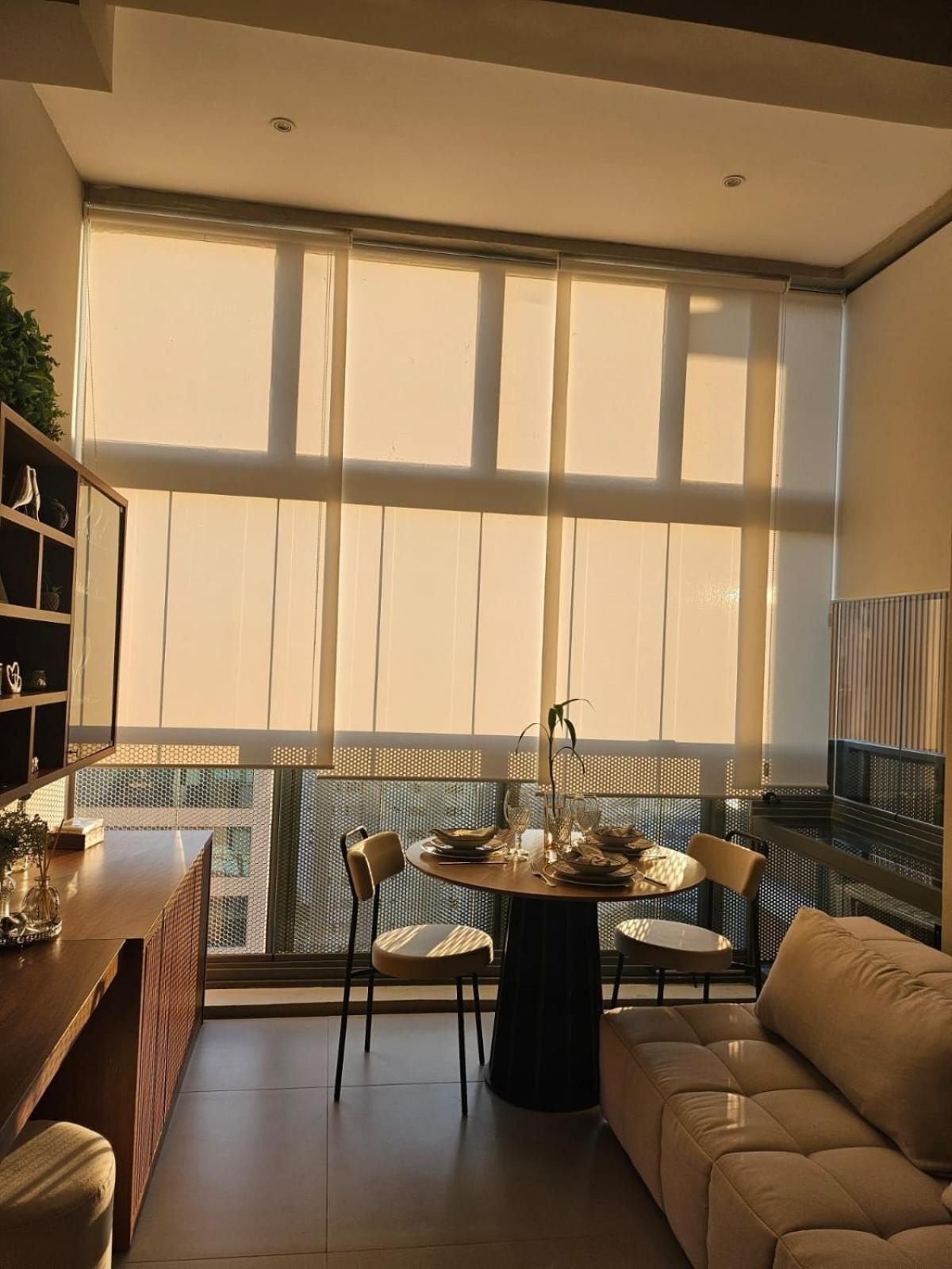 Studio Elegante & Moderno com Mezanino No Coração de Moema