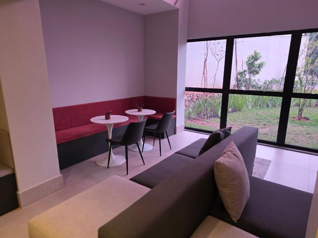 Studio Luxuoso ao lado da USP e Metrô Butantã