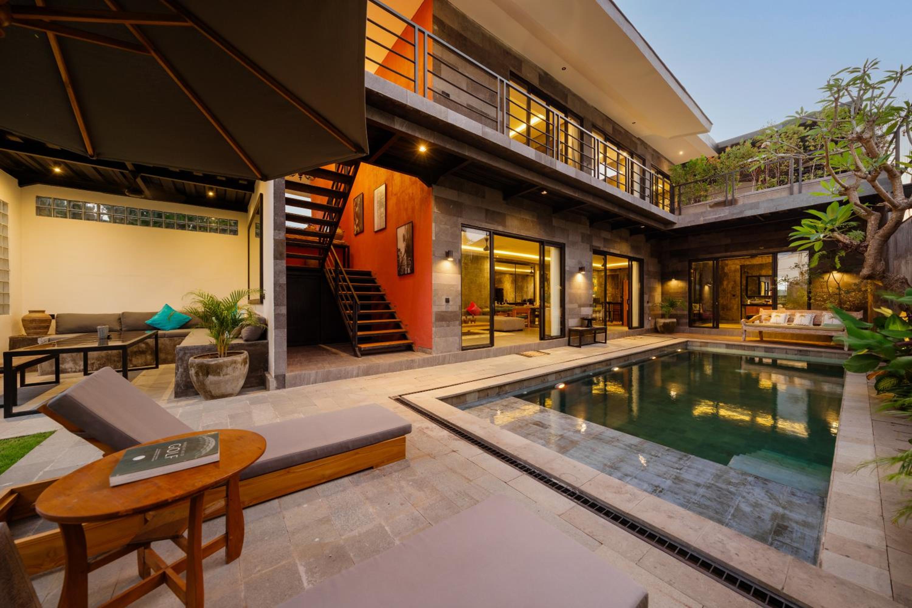 Modern Artistic 5BR Haven in Canggu Berawa