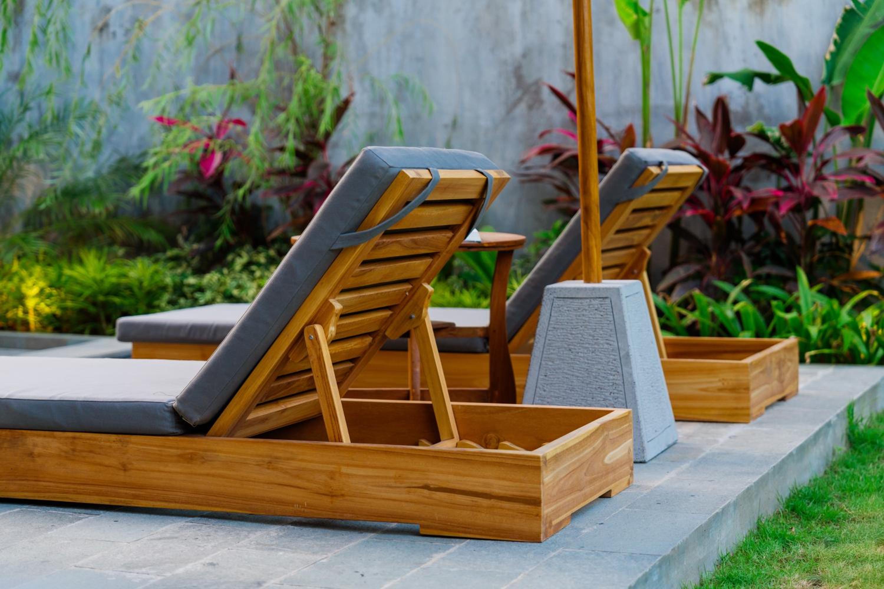 Modern Artistic 5BR Haven in Canggu Berawa