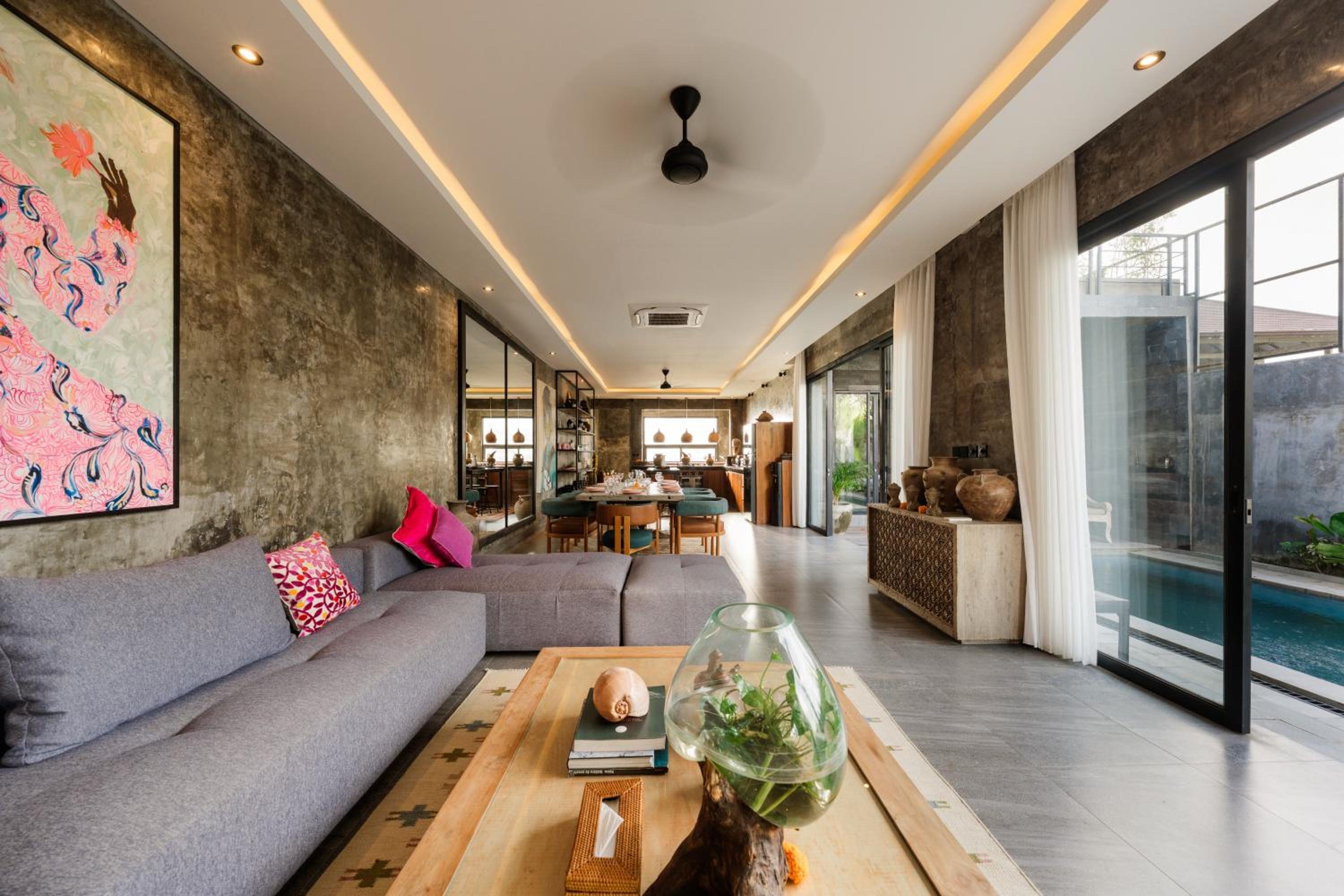 Modern Artistic 5BR Haven in Canggu Berawa