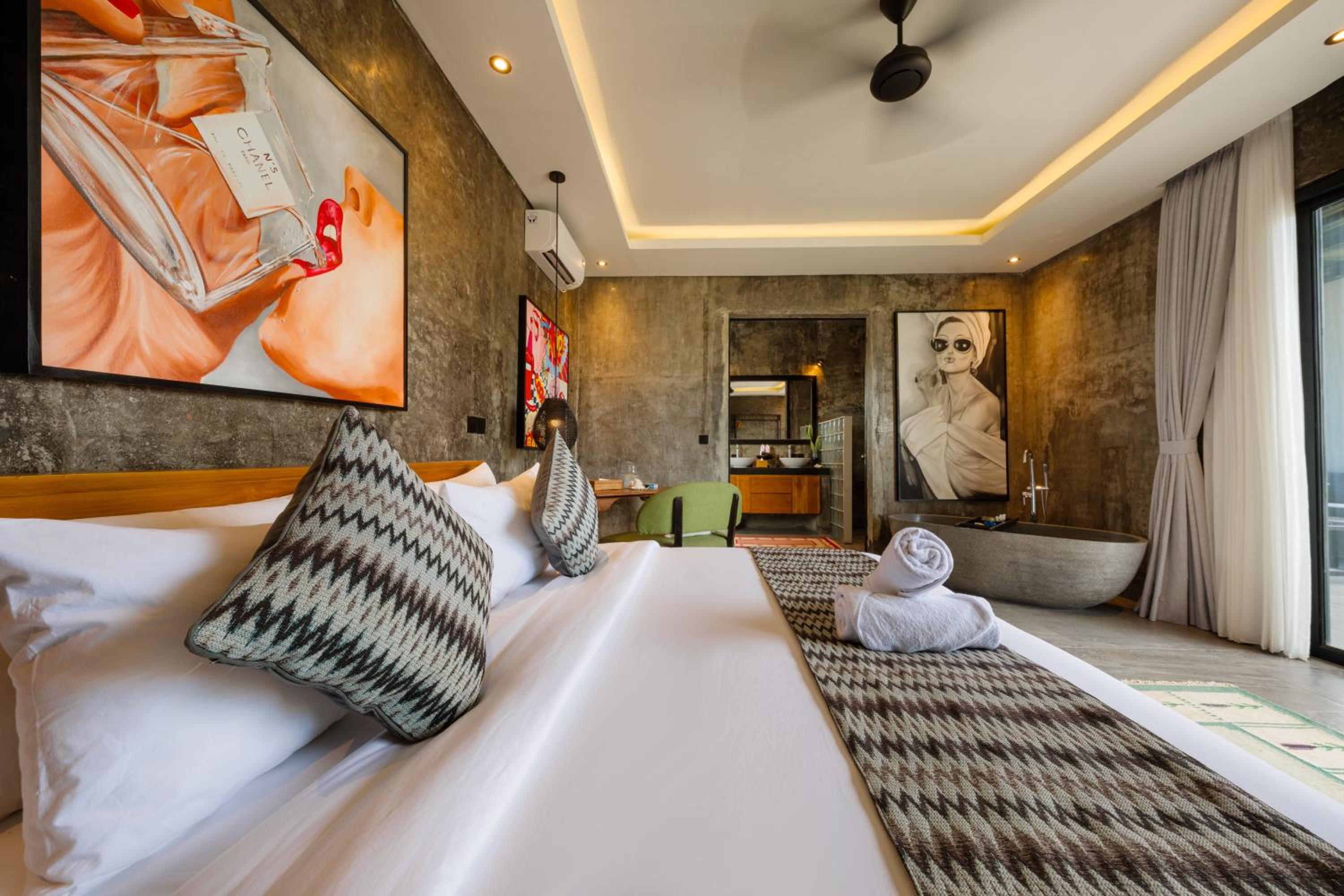 Modern Artistic 5BR Haven in Canggu Berawa