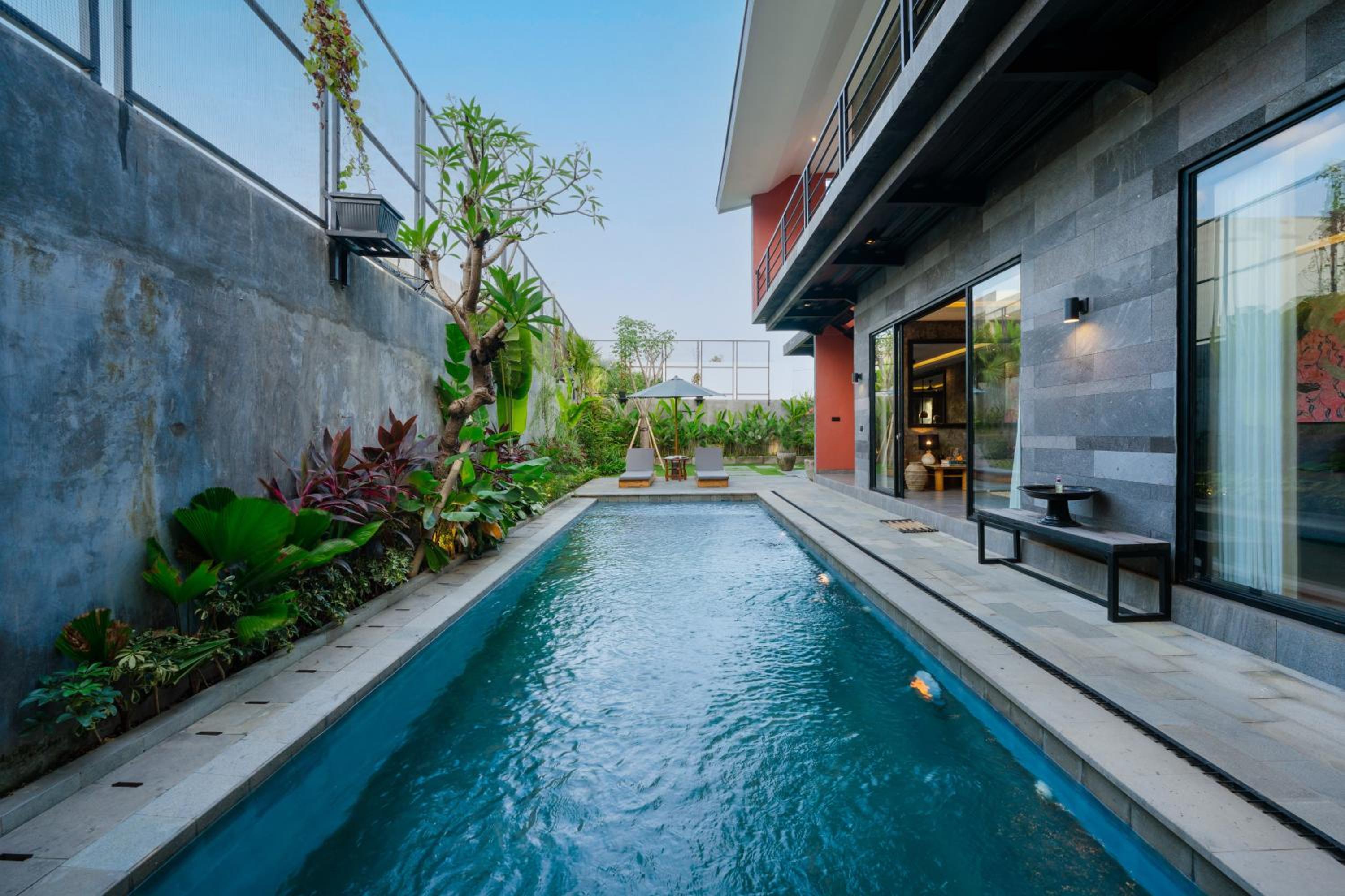Modern Artistic 5BR Haven in Canggu Berawa