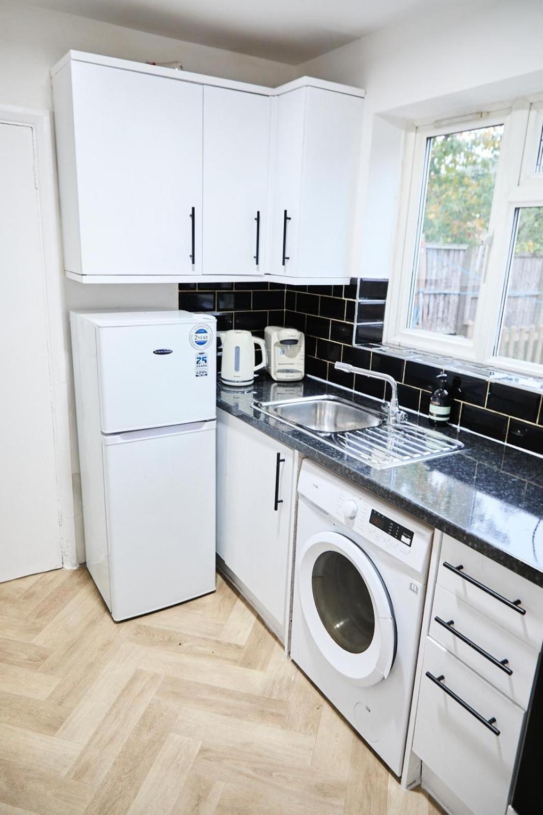Stylish Wembley Home with Hot Tub, Parking & Garden