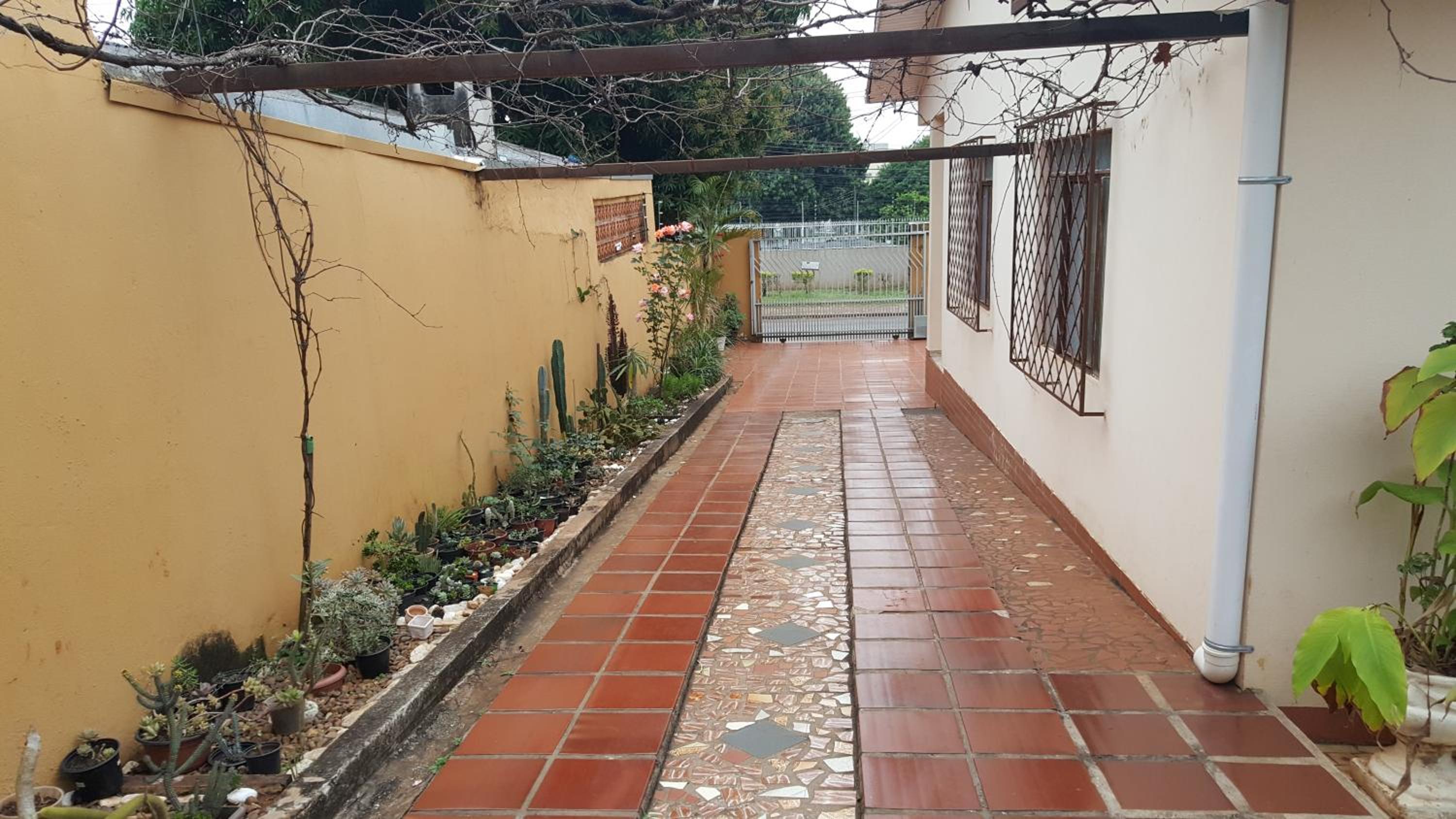 Yolanda Family House