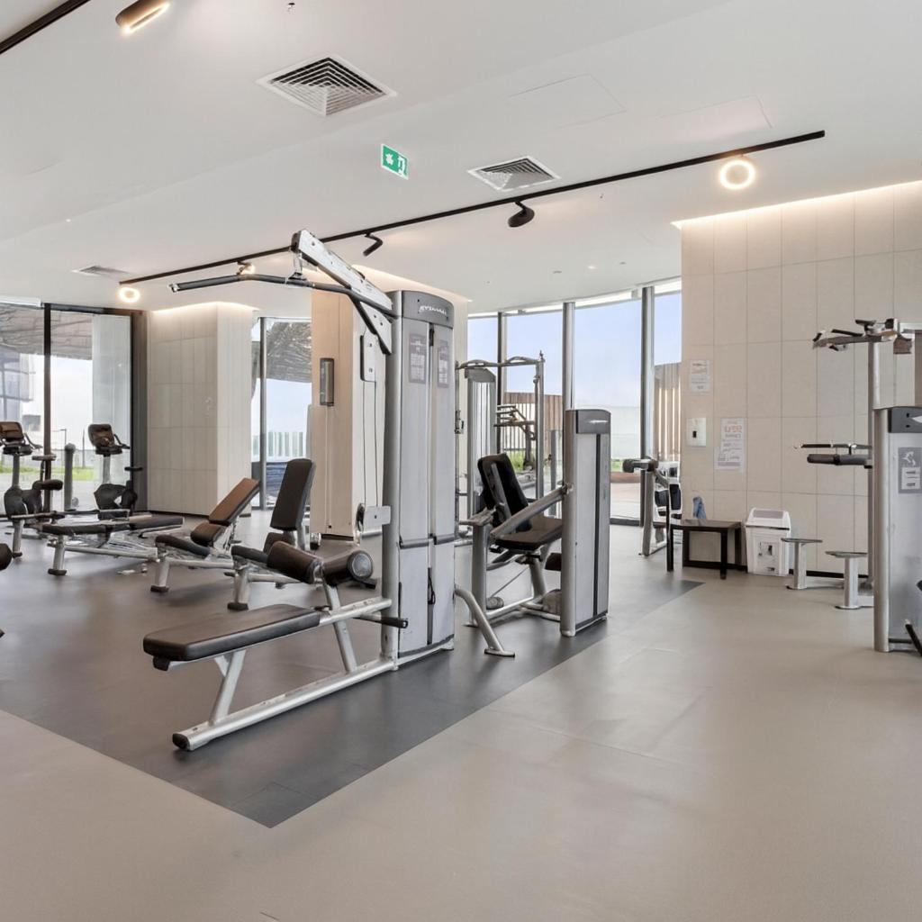 3BR Southbank Executive Apartment, Free Parking, Bay Views, Walk to Crown