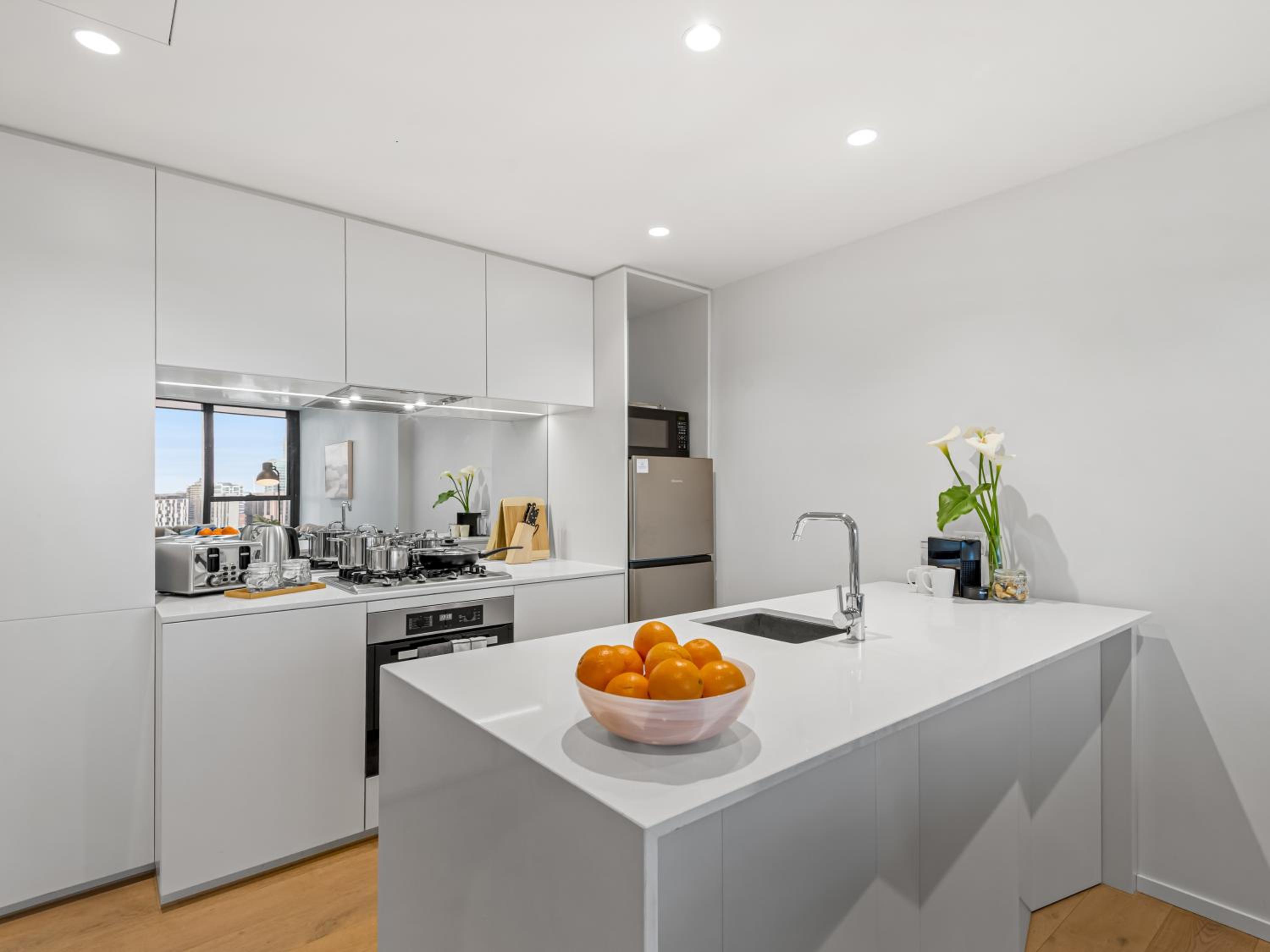3BR Southbank Executive Apartment, Free Parking, Bay Views, Walk to Crown
