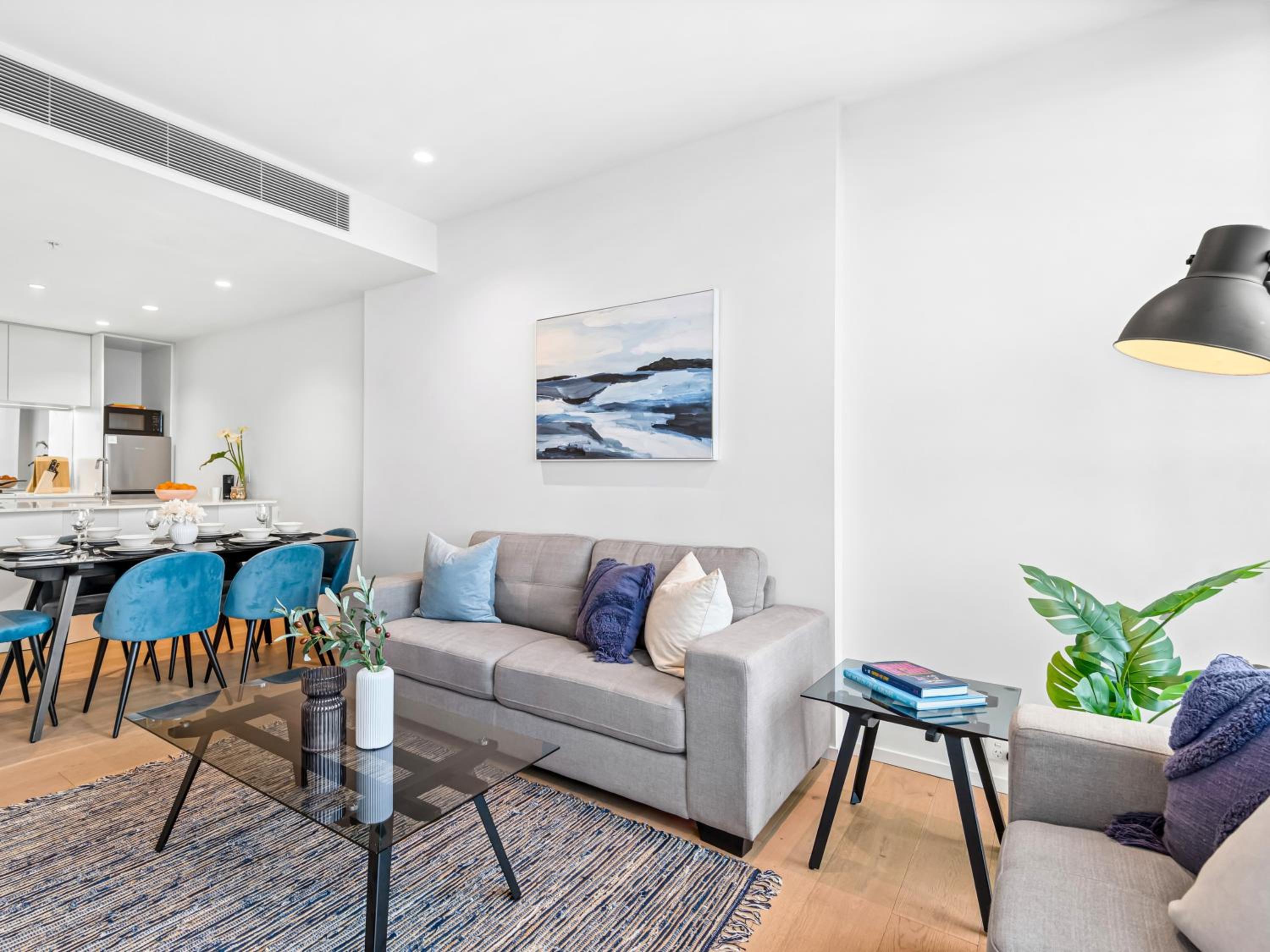 3BR Southbank Executive Apartment, Free Parking, Bay Views, Walk to Crown