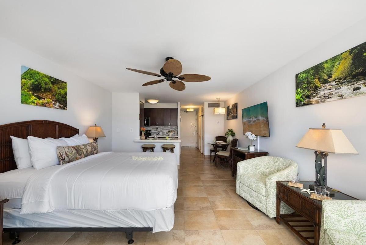 Lahaina Shores 418 · LS 418 Studio Near Beach, Pool & Relaxing H
