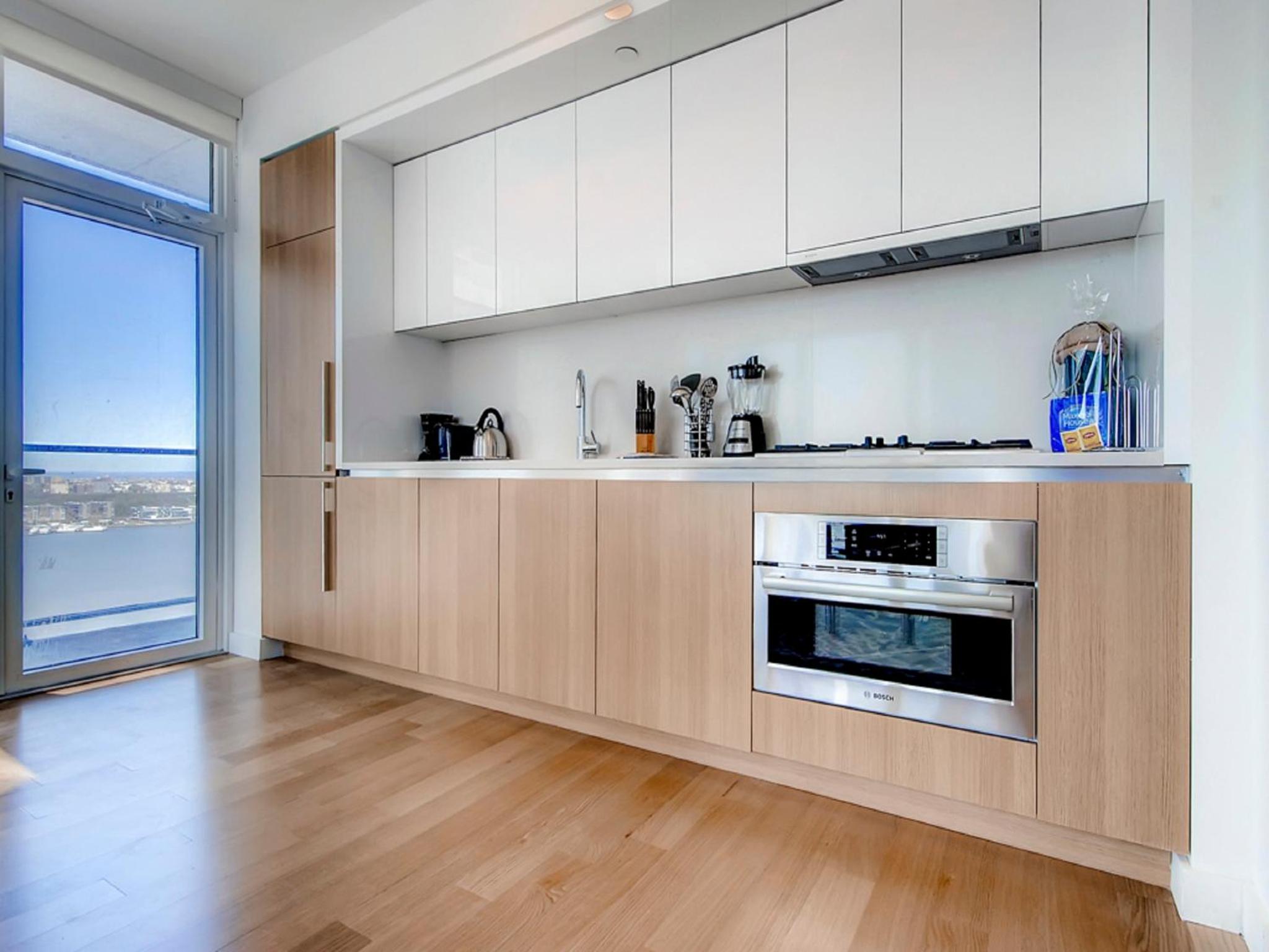 Global Luxury Suites at Sky