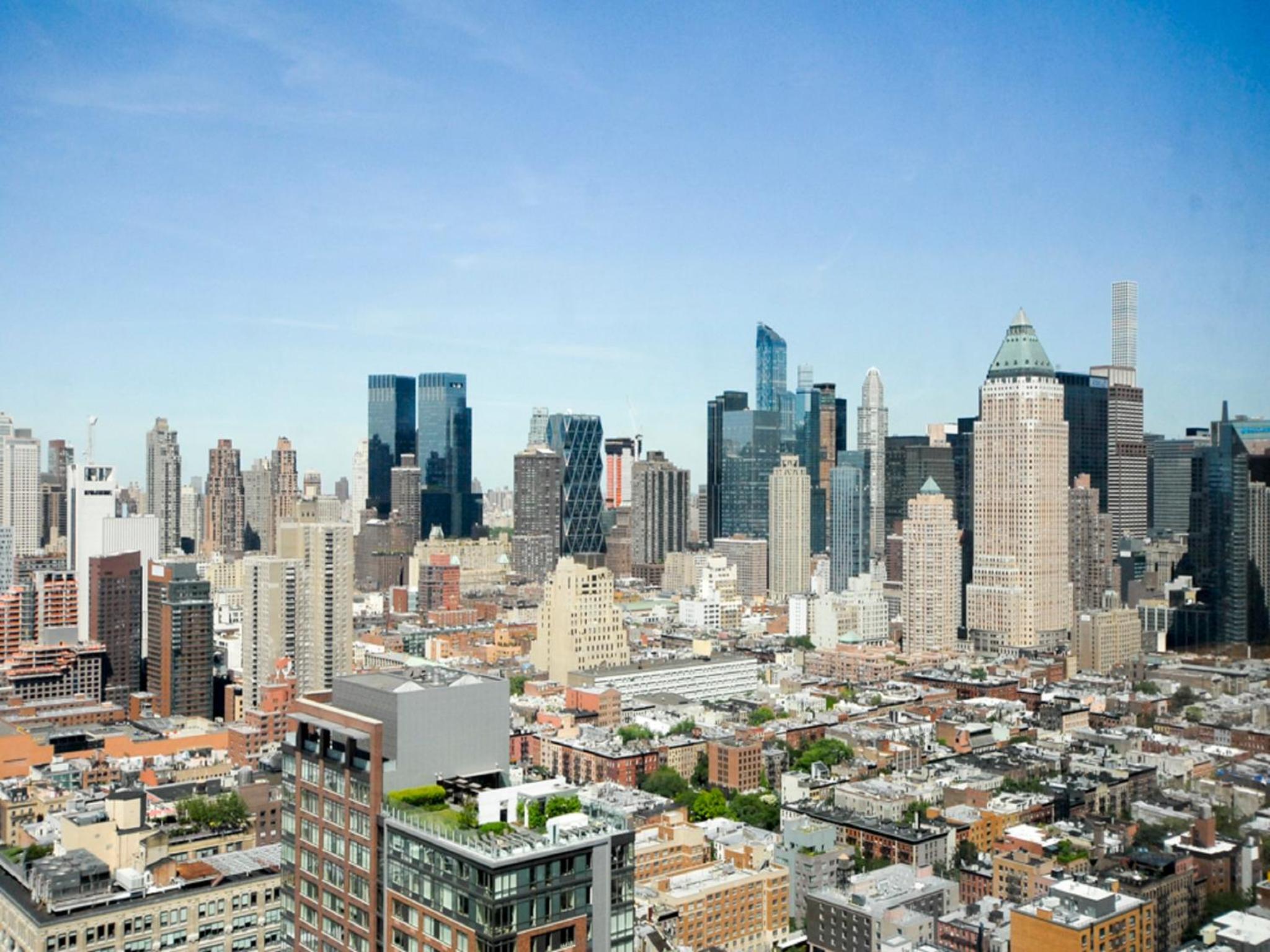 Global Luxury Suites at Sky