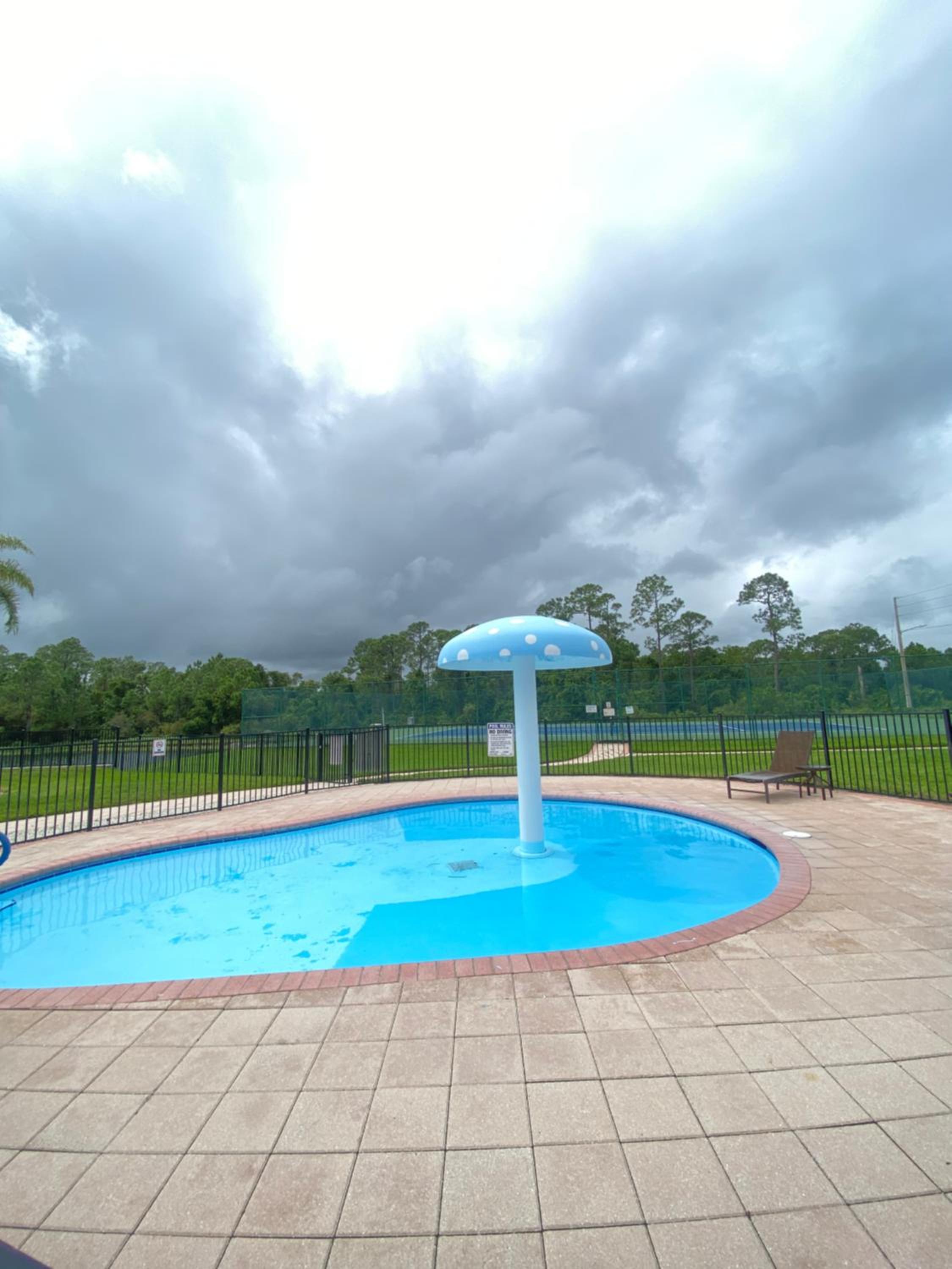 Modern Tropical Family Retreat near Legoland, Disney, Universal and Bok Towers