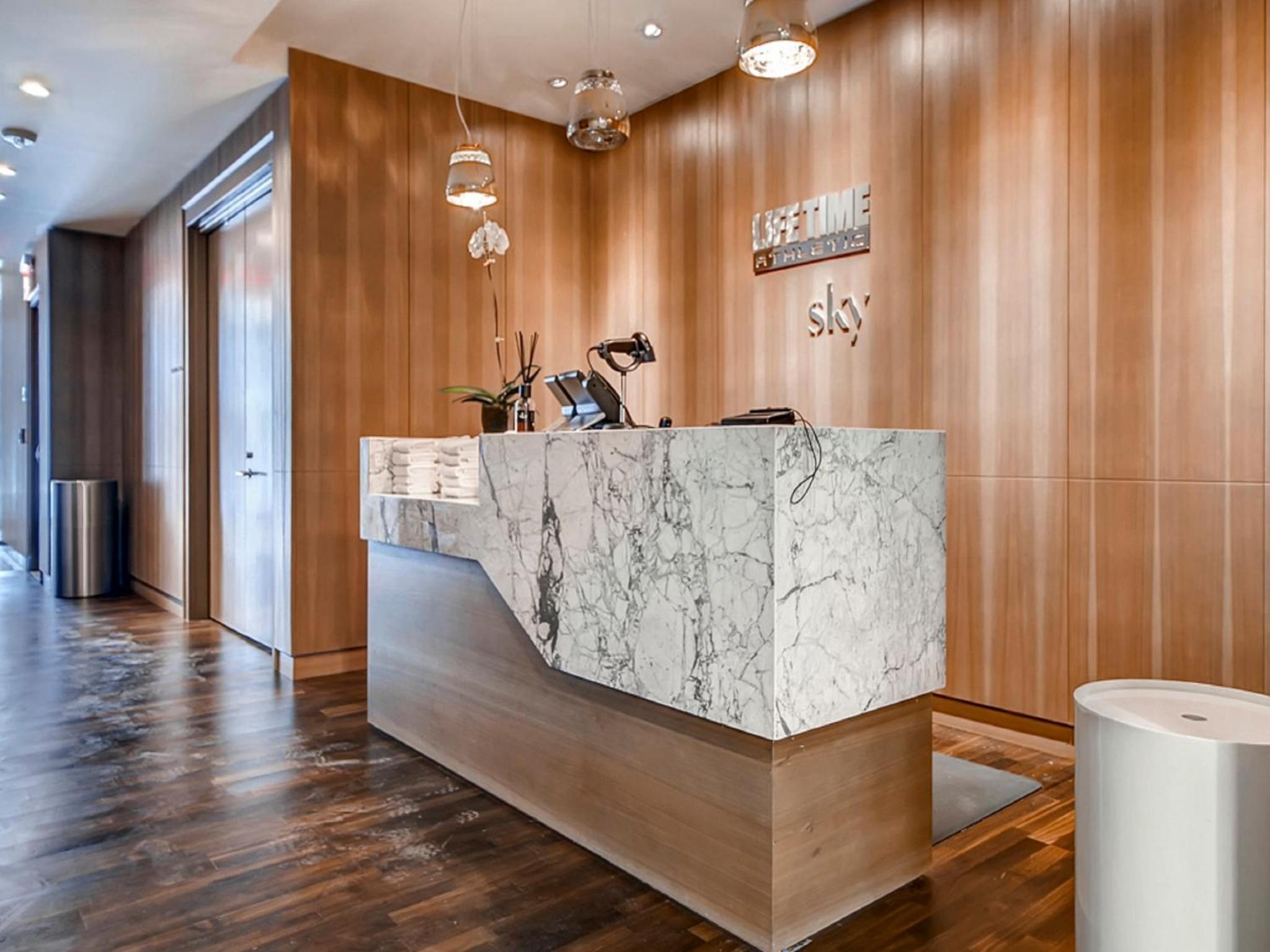 Global Luxury Suites at Sky