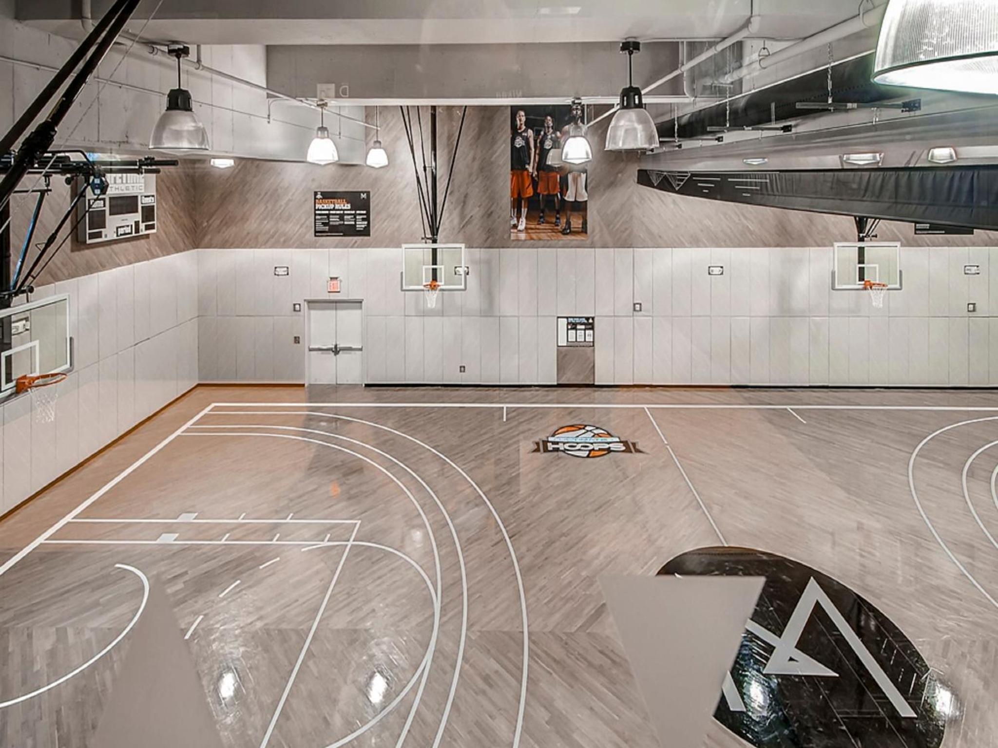 Global Luxury Suites at Sky
