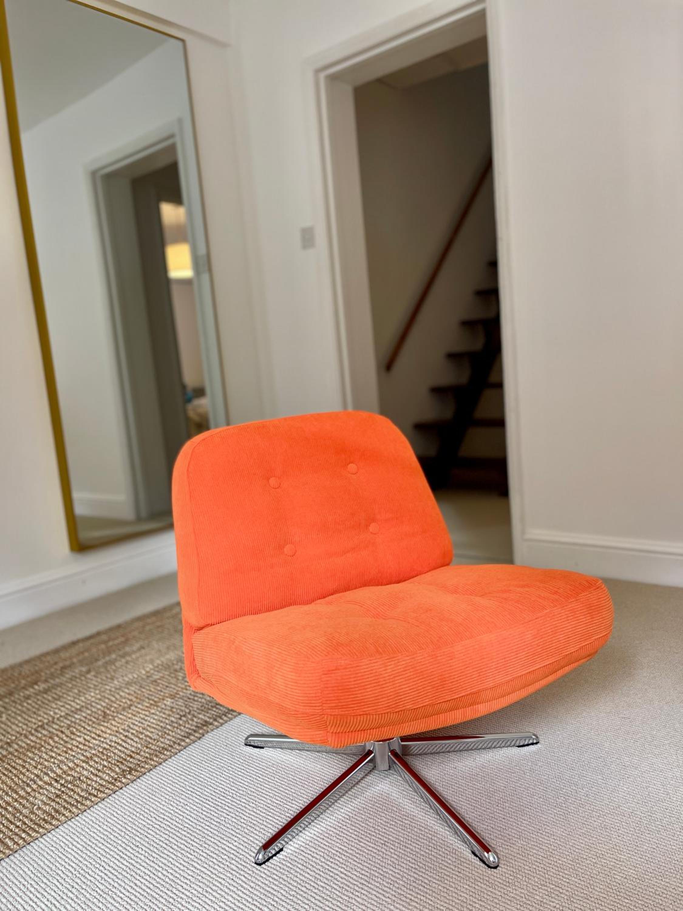 Spacious & Cosy Central London 3-bed Victoria TownHouse, with Private Garden