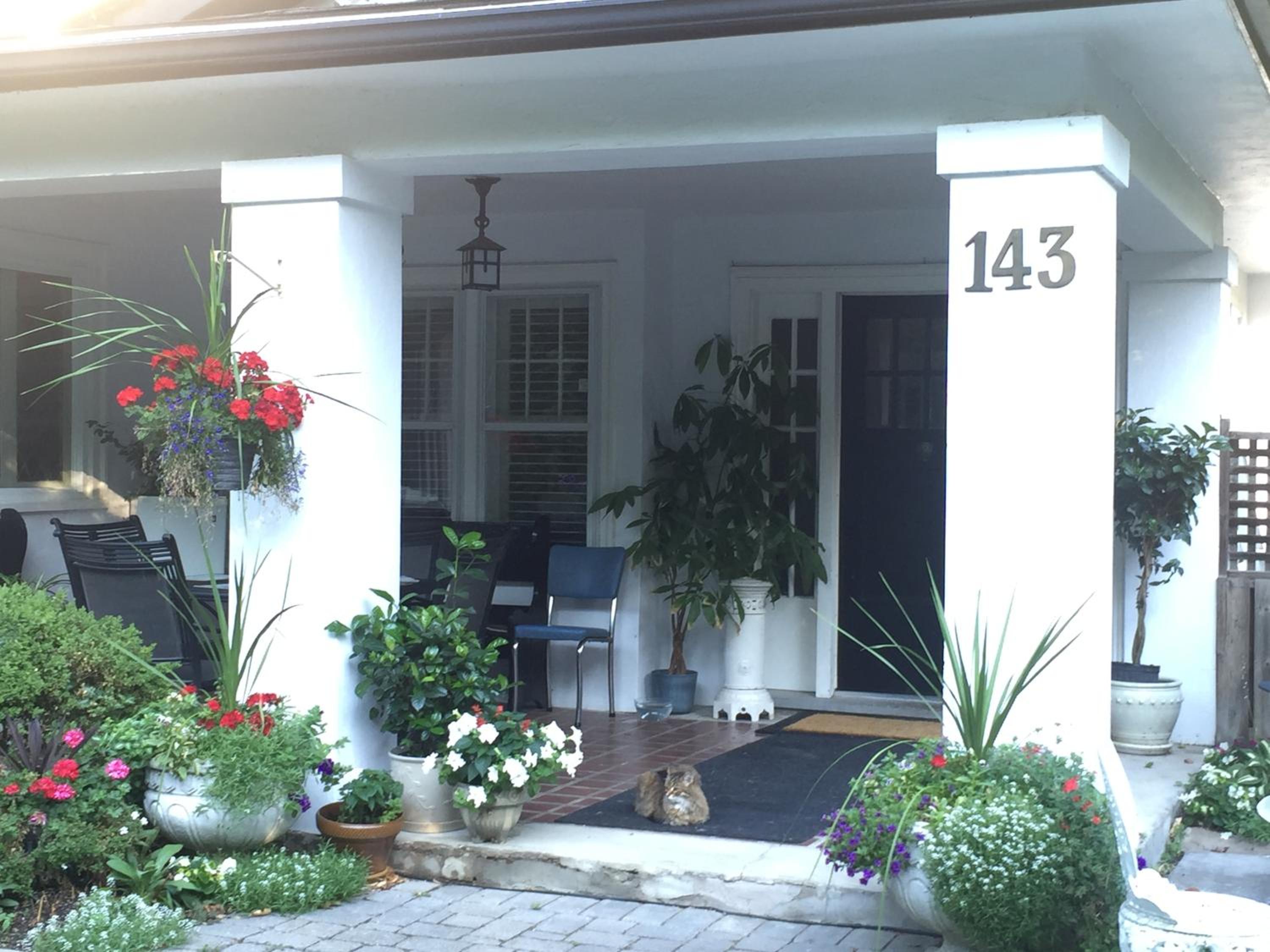 Bernard Gray Hall Bed and Breakfast