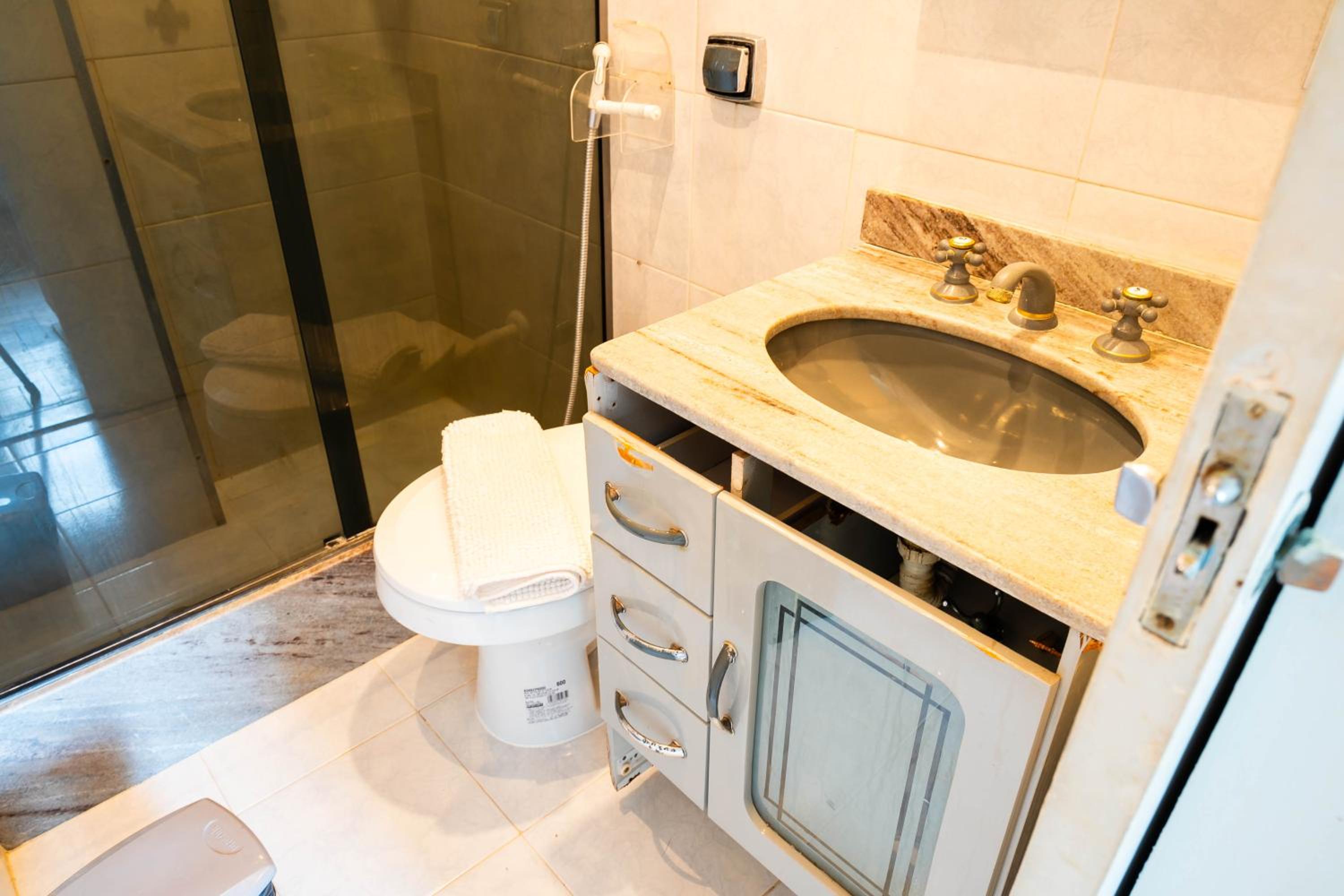 Copacabana Classic - Top Location - Budget flat