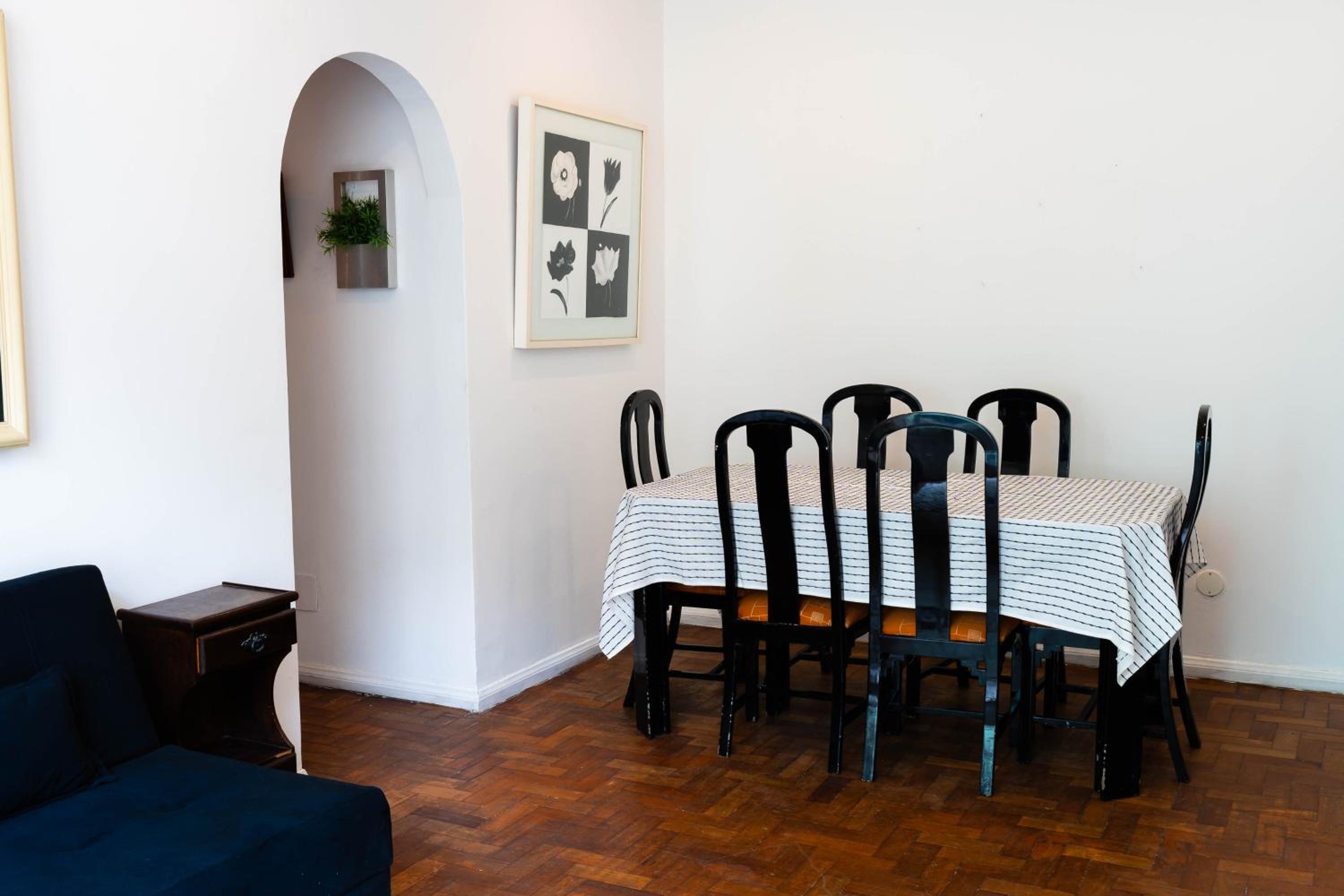 Copacabana Classic - Top Location - Budget flat