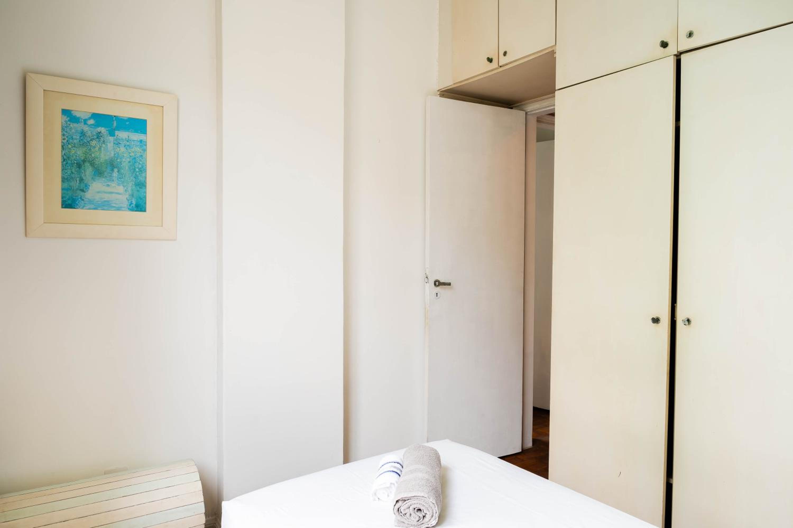 Copacabana Classic - Top Location - Budget flat
