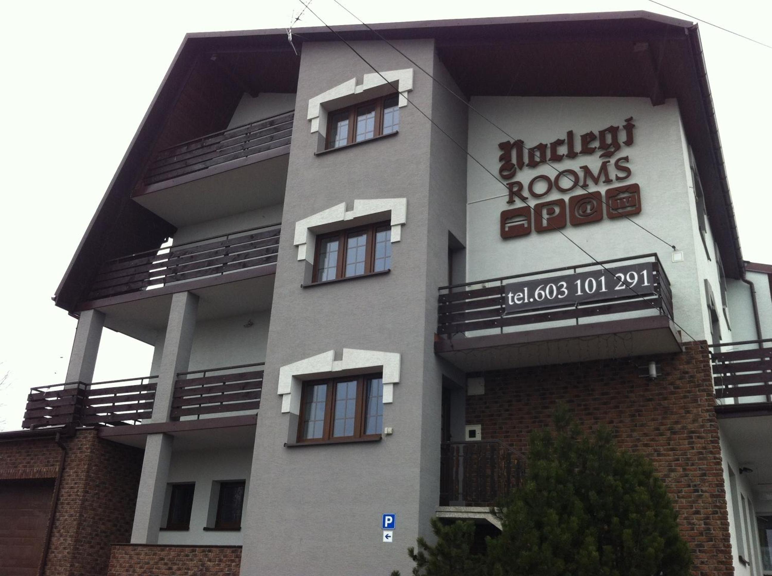 Route 7 Rooms view 4