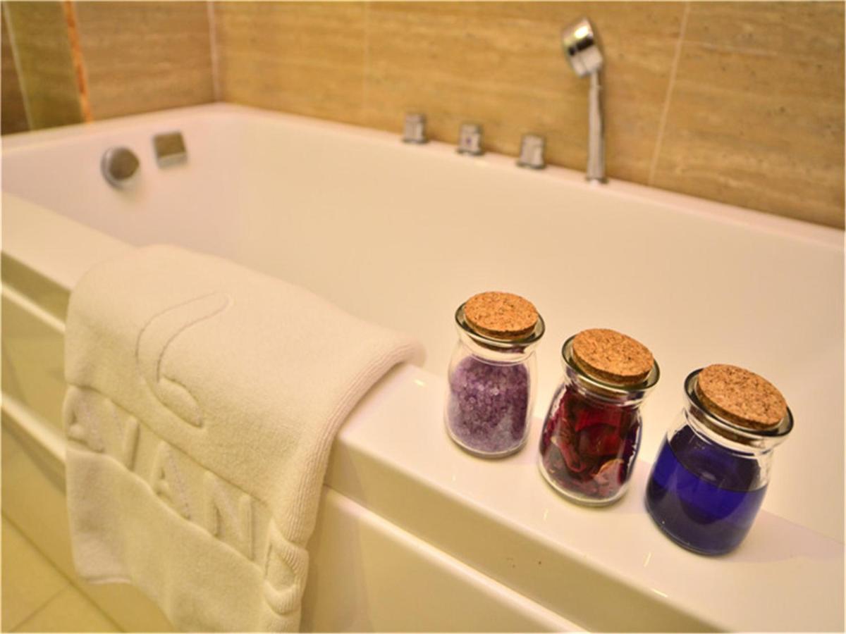 Jacuzzi