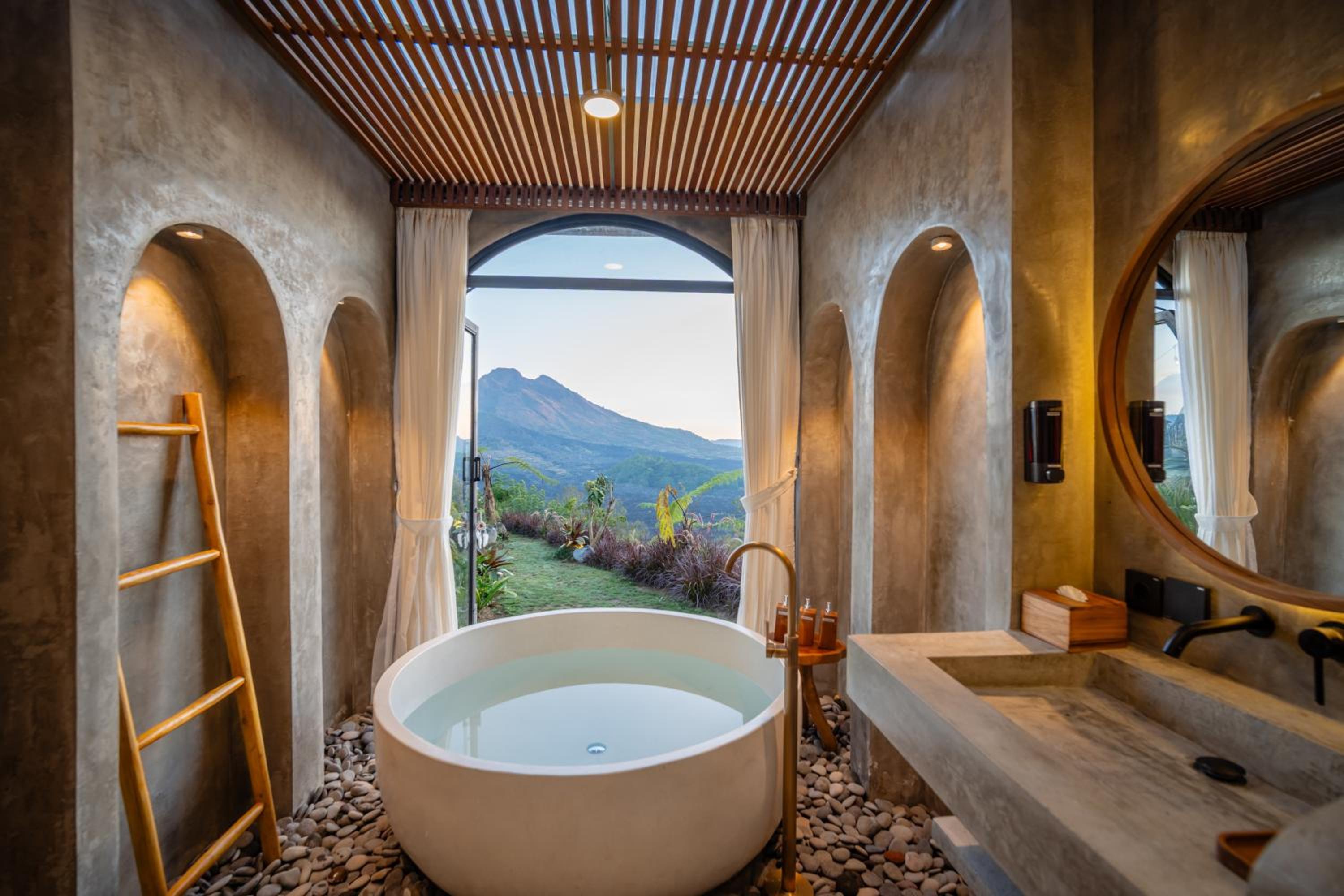 Stone Ridge Kintamani
