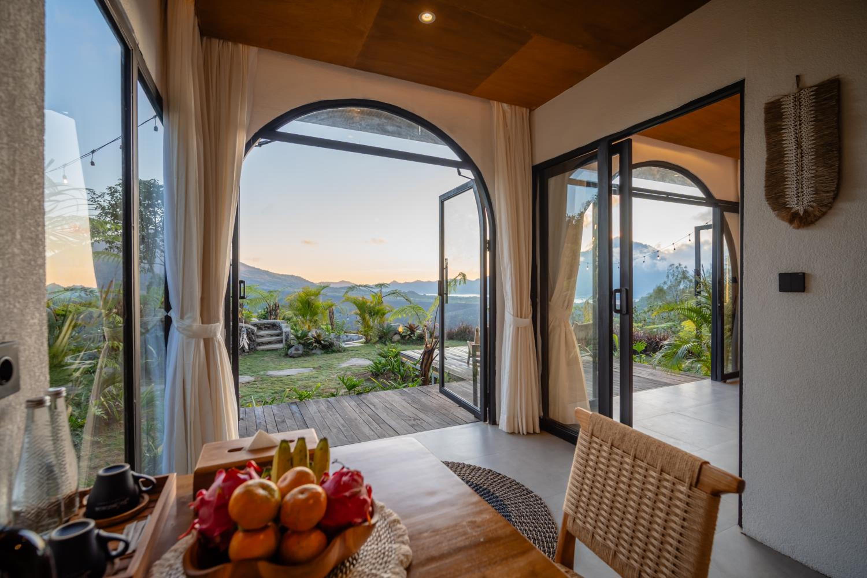 Stone Ridge Kintamani