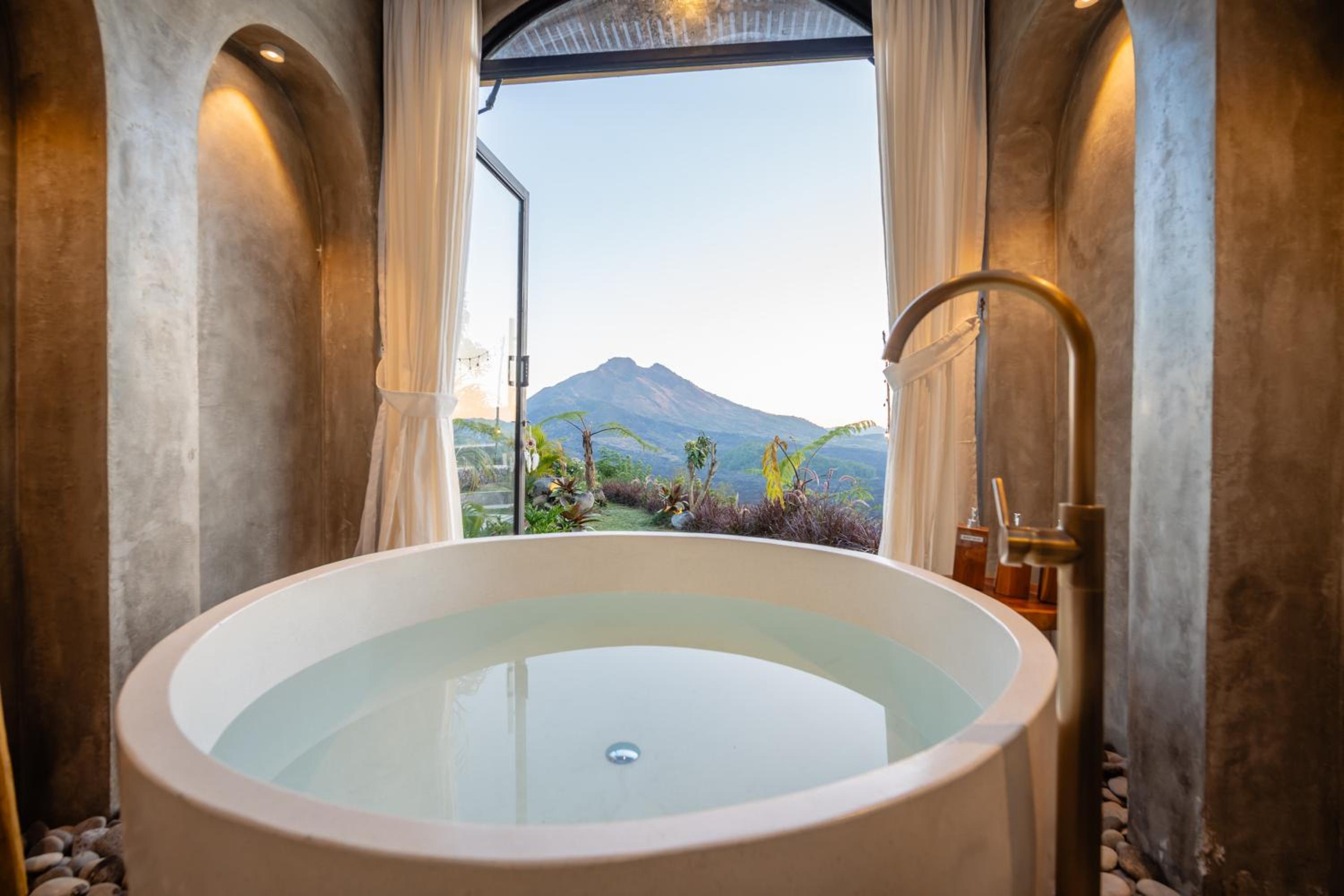 Stone Ridge Kintamani