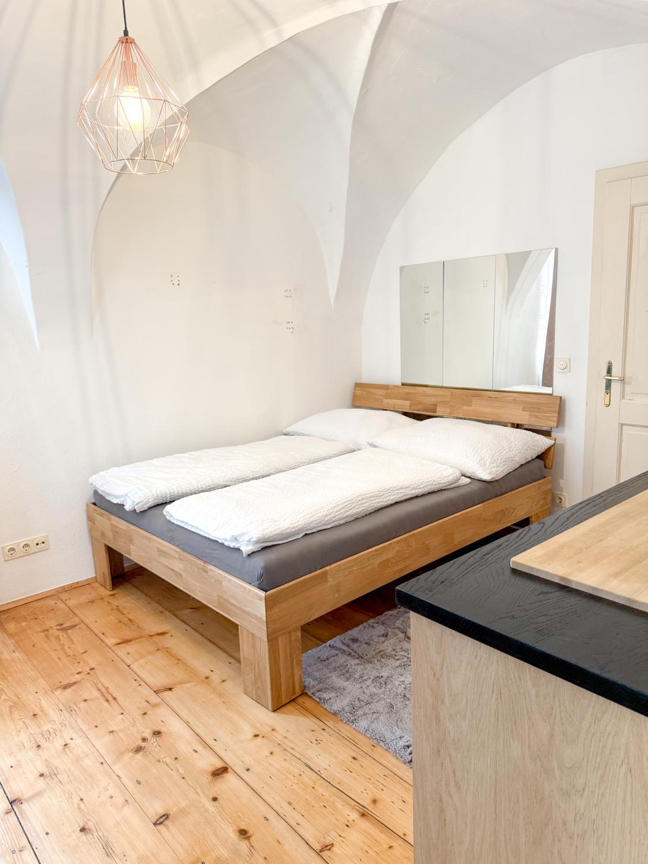 Danube Holiday Homes Studio - Top 2