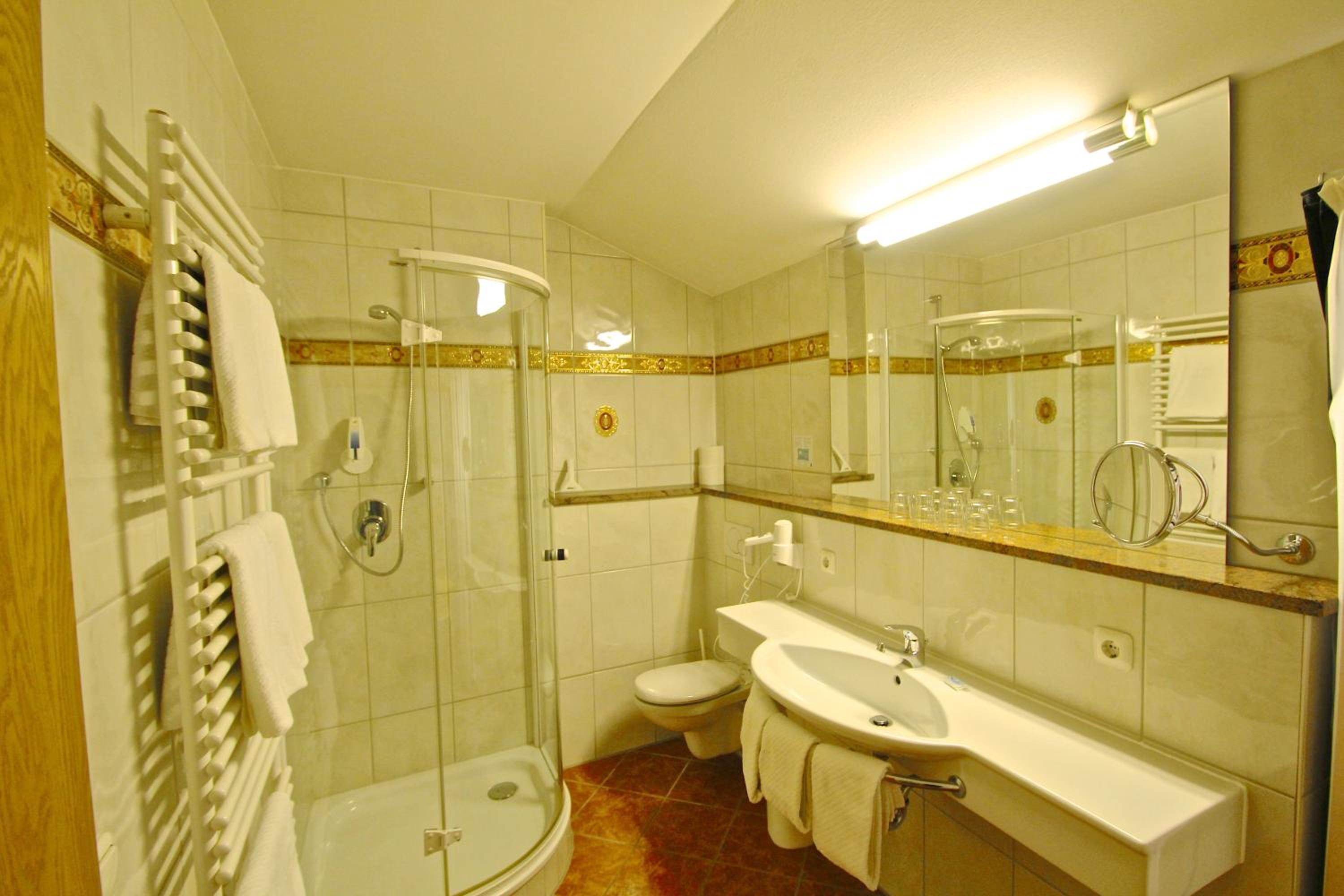 Ferienwohnungen Weiherbach - Hallenbad