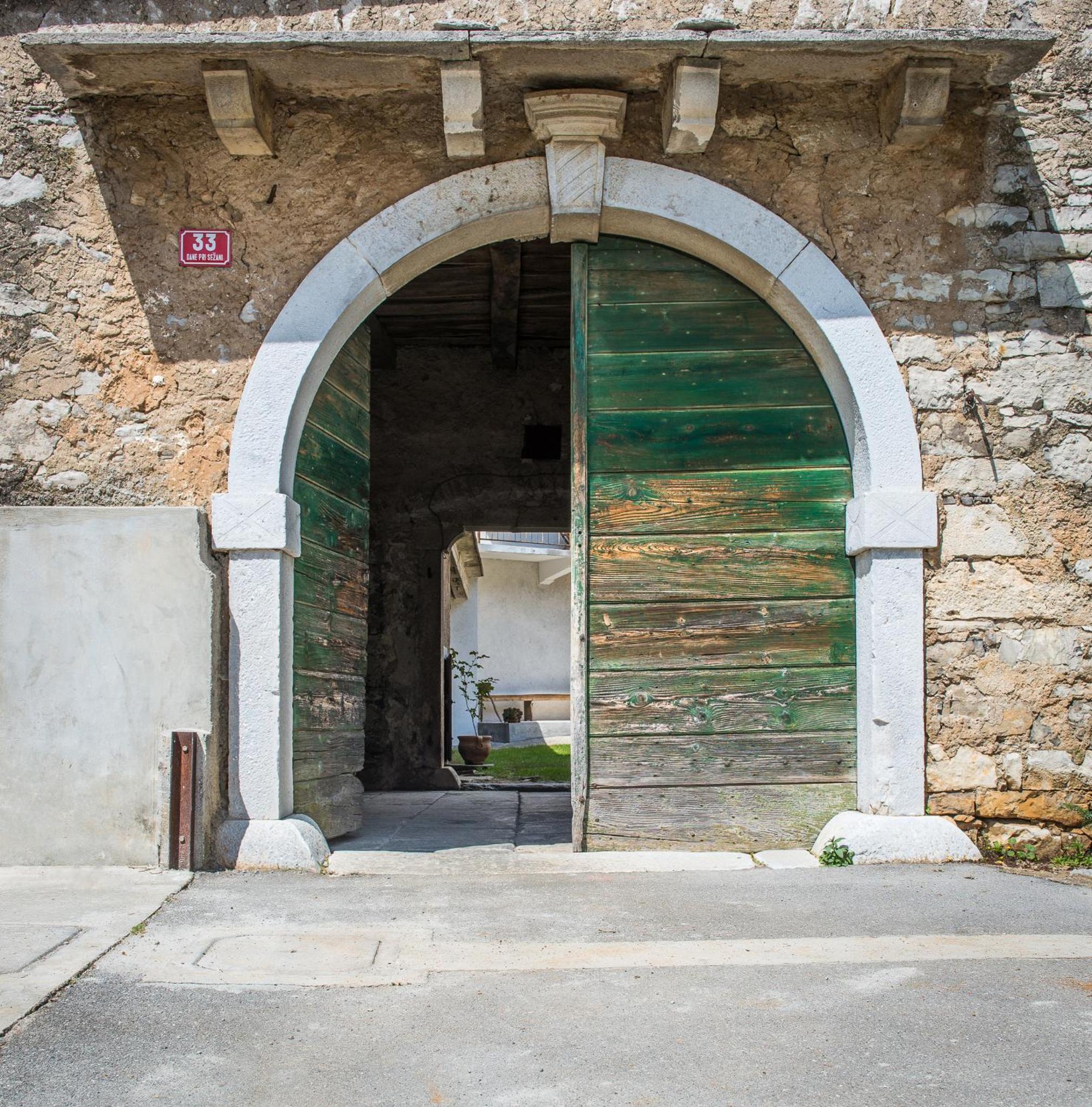 Photo 17