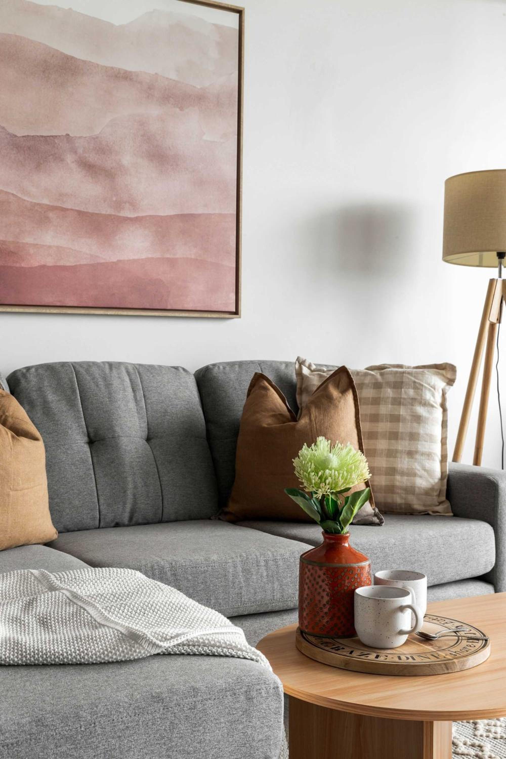 Comfy 2BR Apt Near the Yarra River