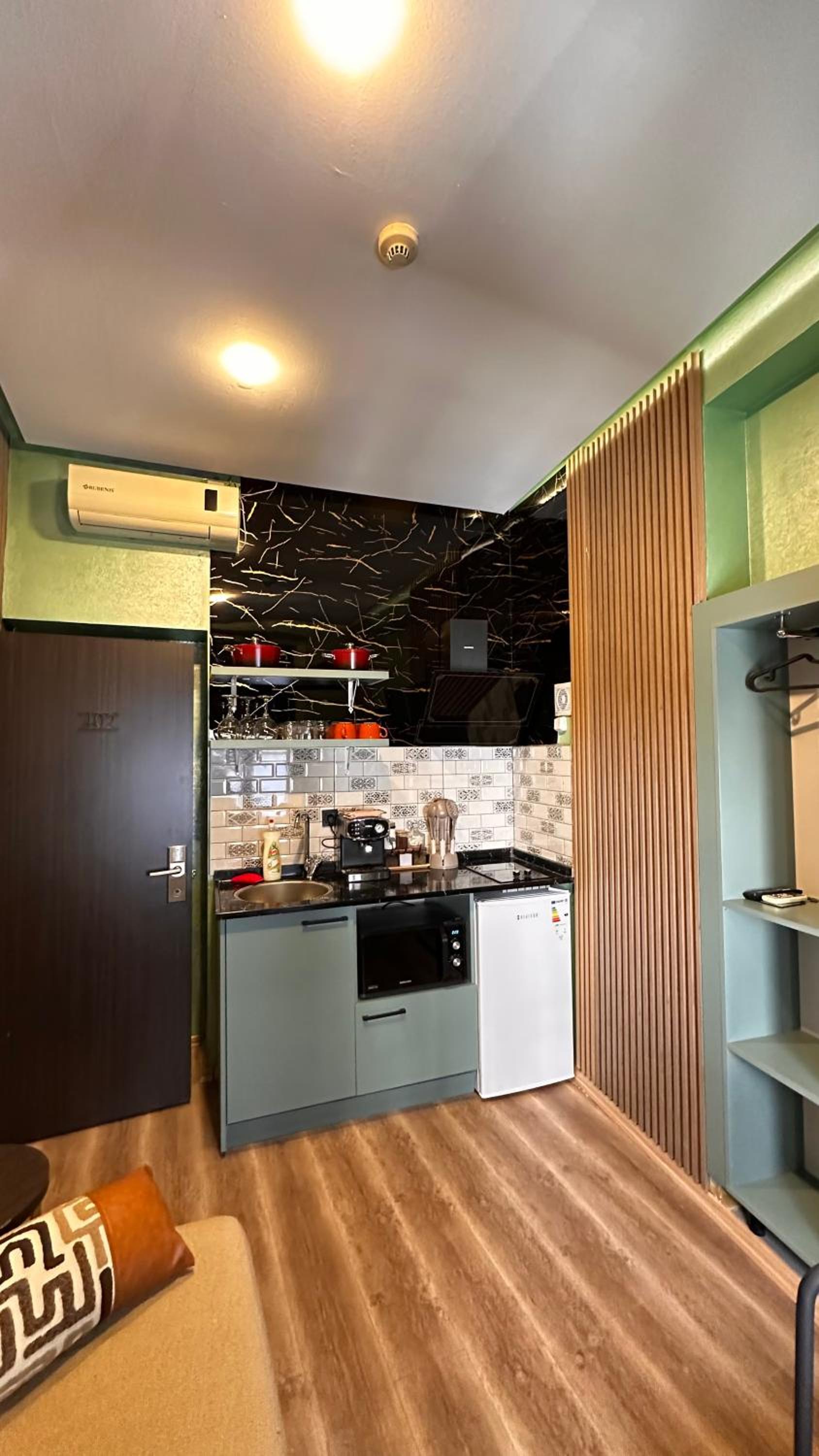 Big Urban Taksim Terrace Stay
