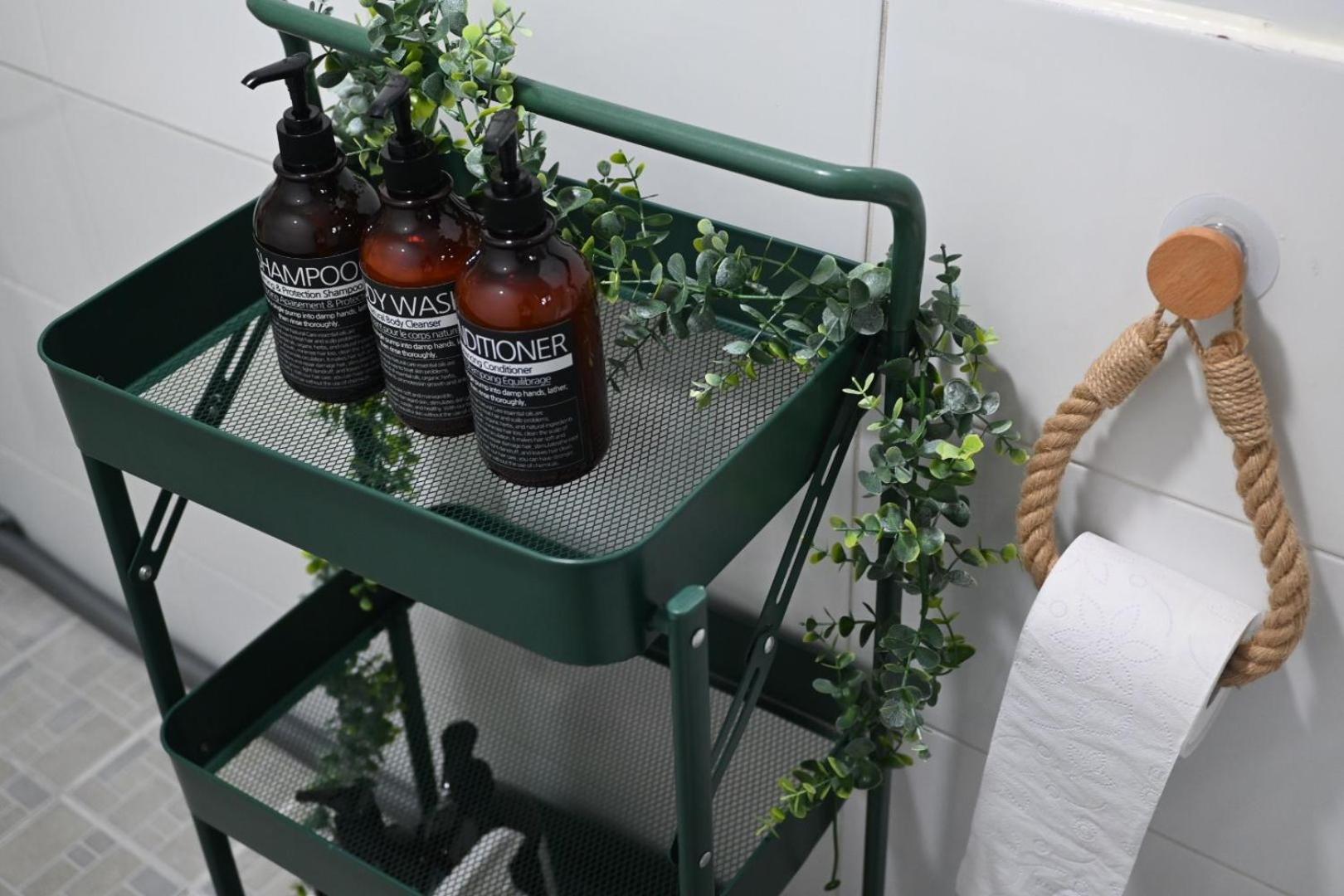 Airport Bus Direct, 5min to Hongdae,Hapjeong,K-POP,Gangnam,Entire Home