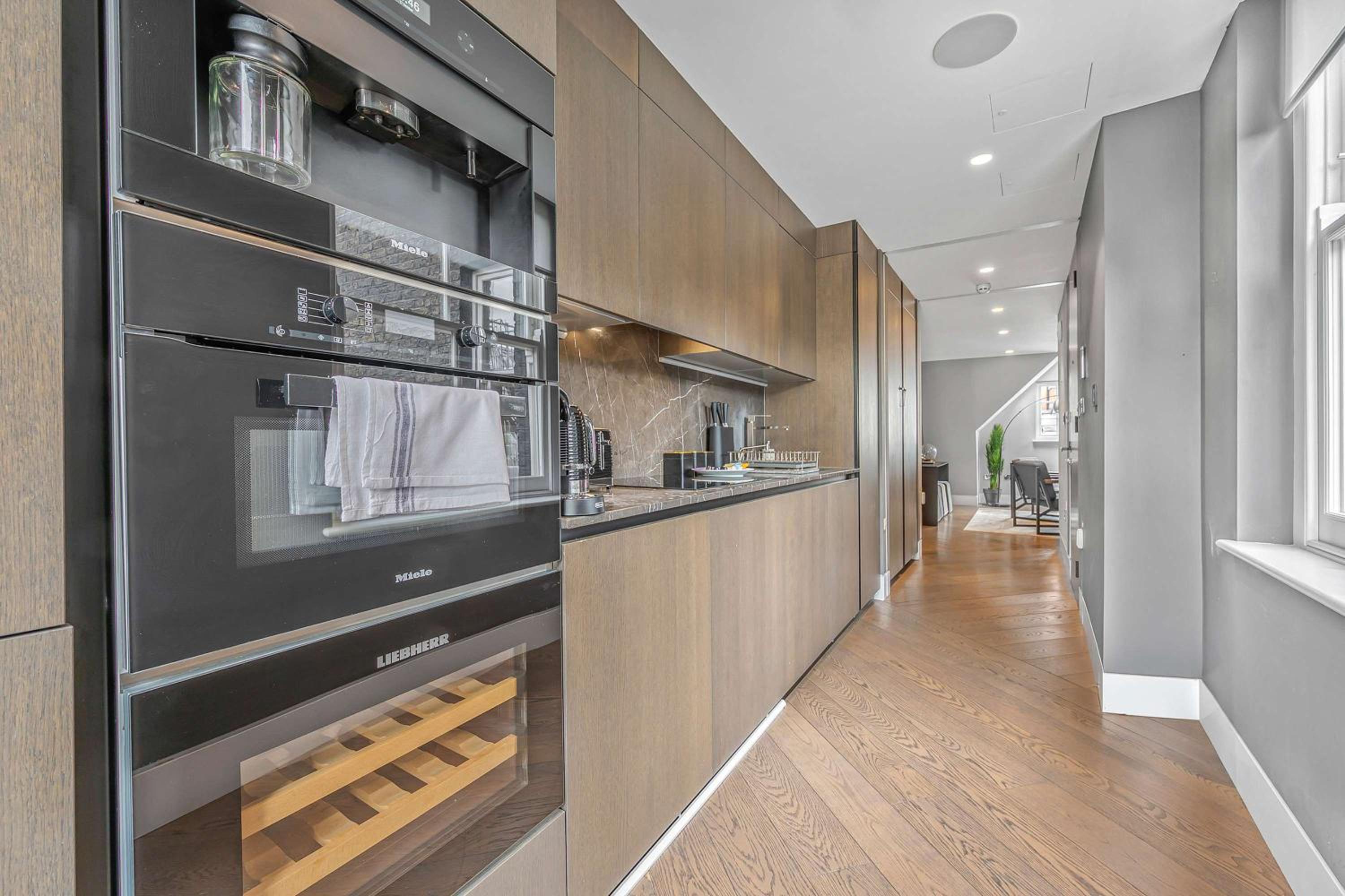 Luxury 1-bed Penthouse with AC by Carnaby Street