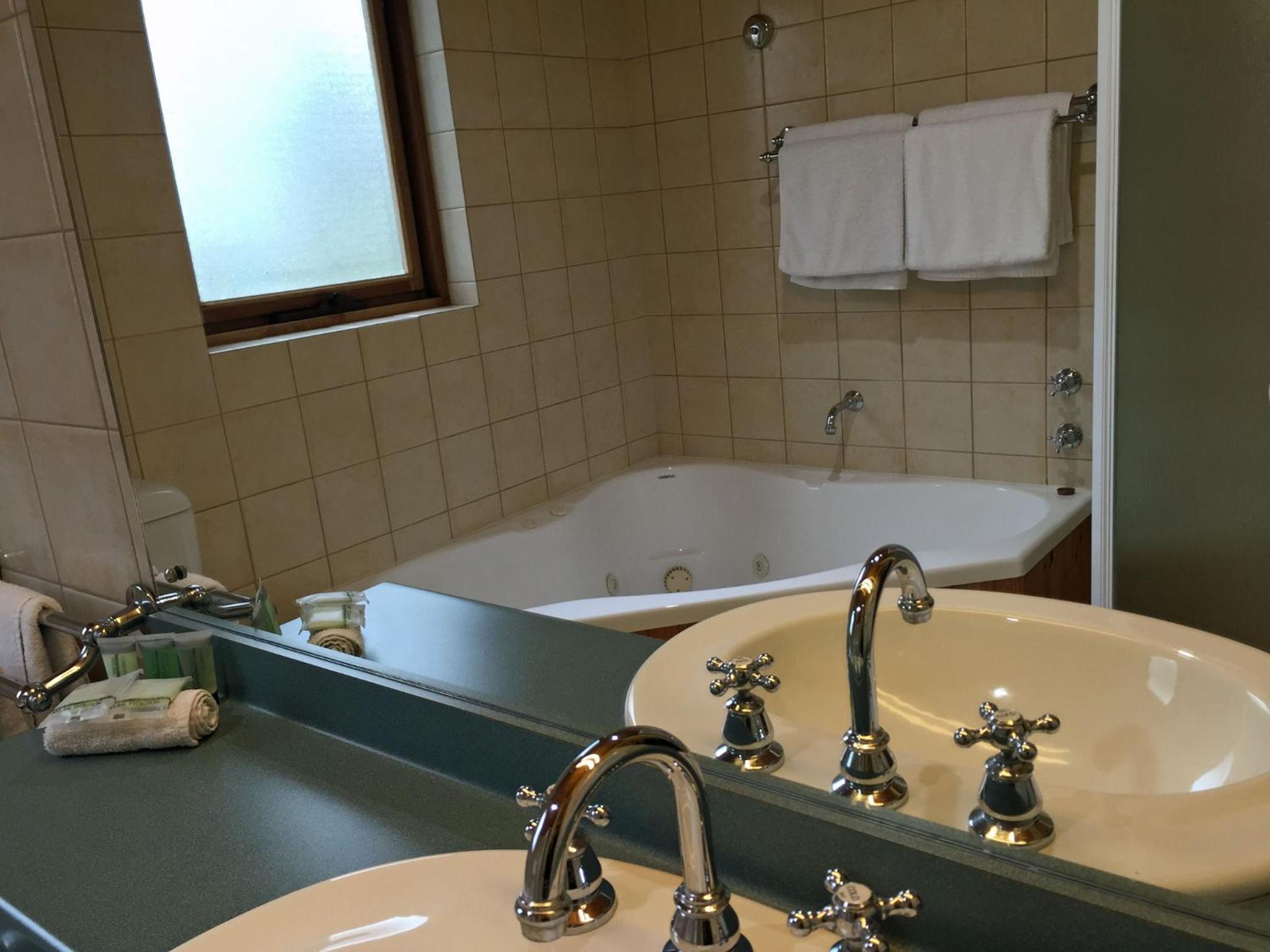 Coonawarra Place Motor Inn