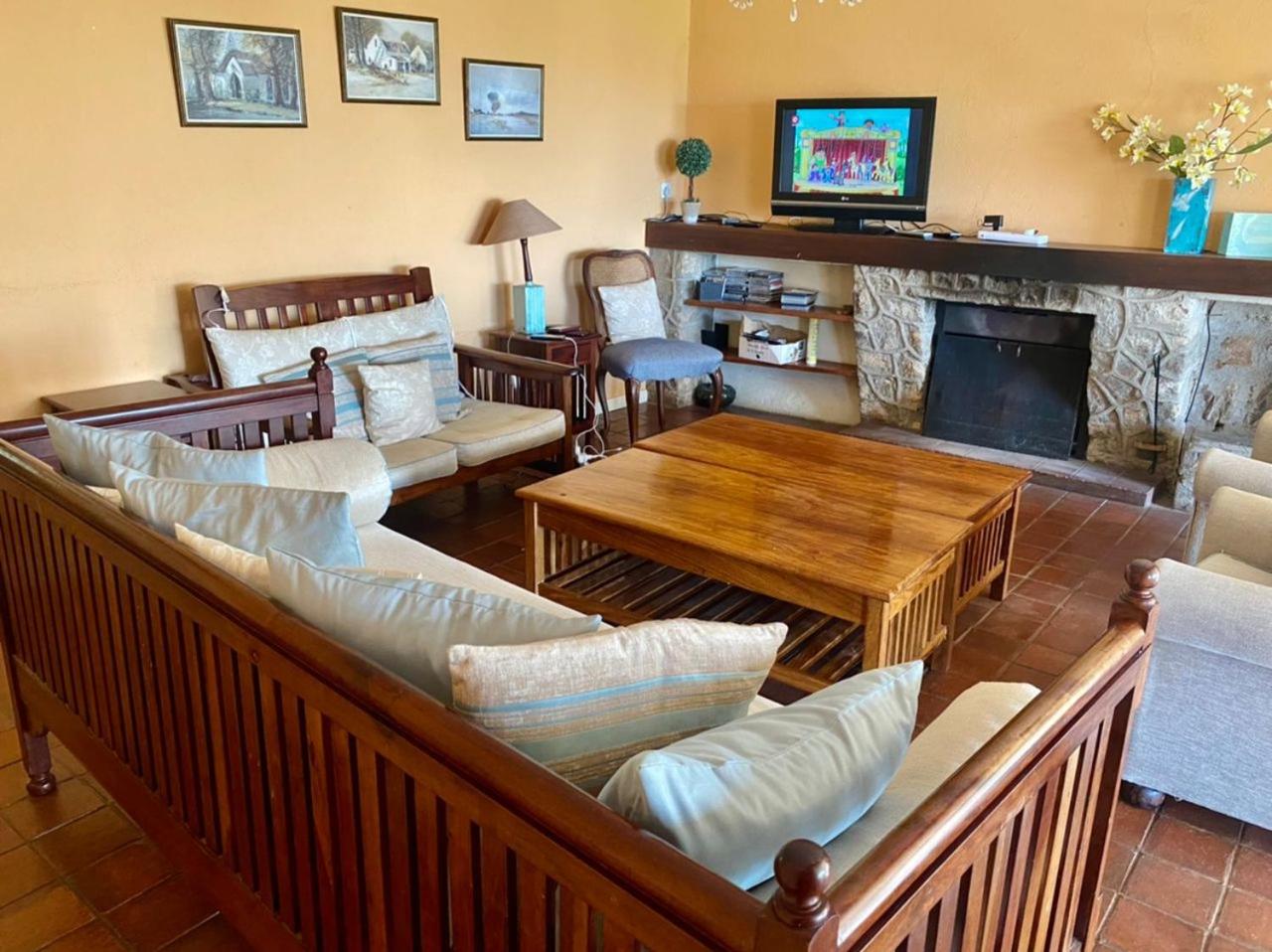 Victorian style cottage in Nyanga - 2096