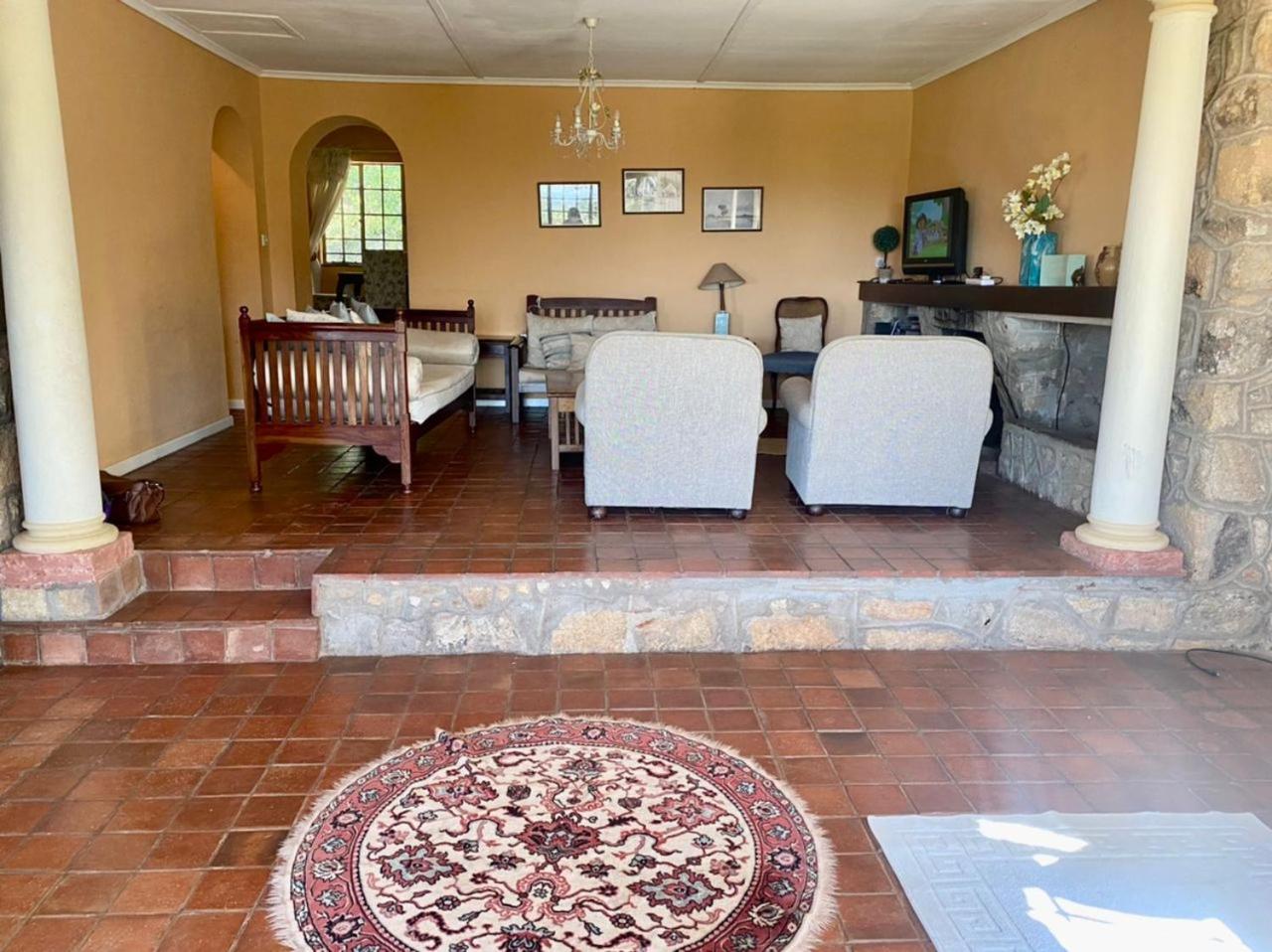 Victorian style cottage in Nyanga - 2096