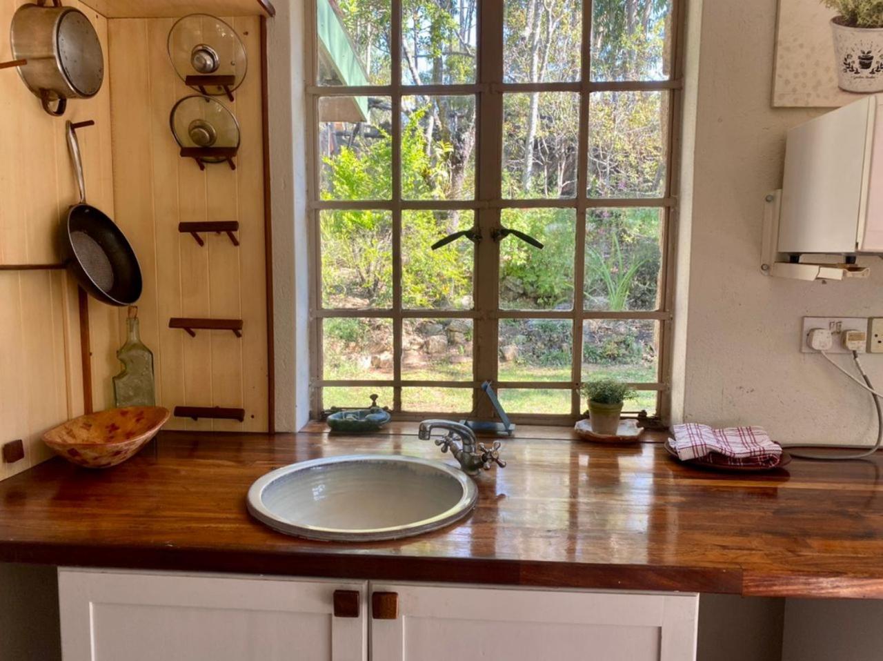 Victorian style cottage in Nyanga - 2096